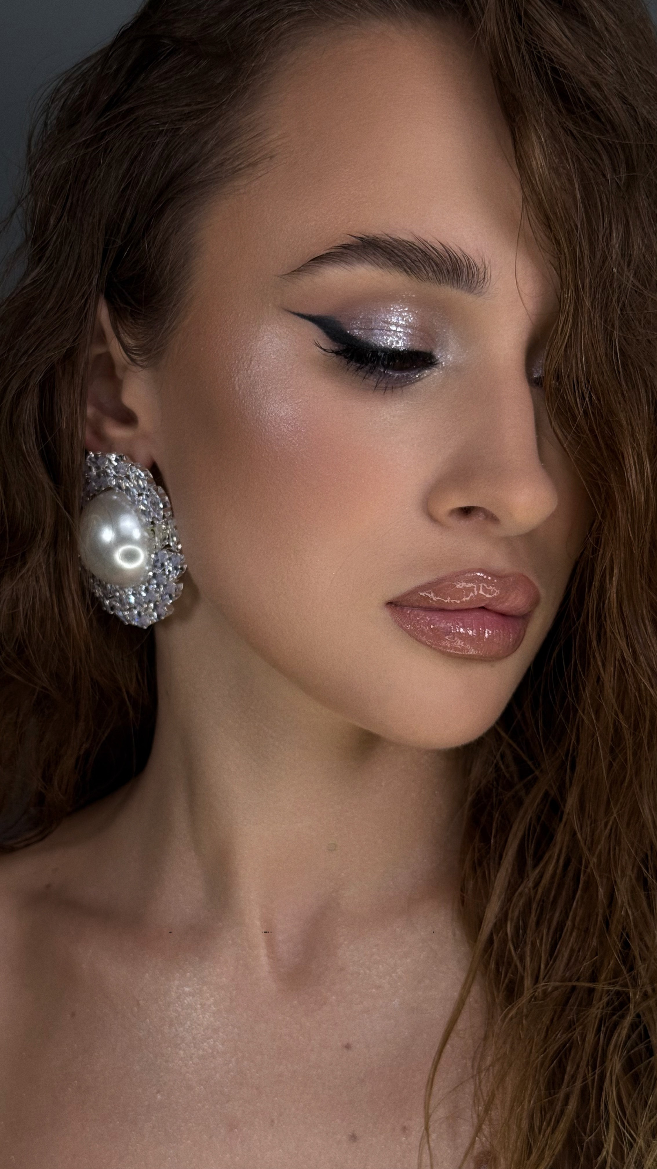 Образы. Студия визажистов, стилистов по прическам, бровистов и мастеров по ресницам