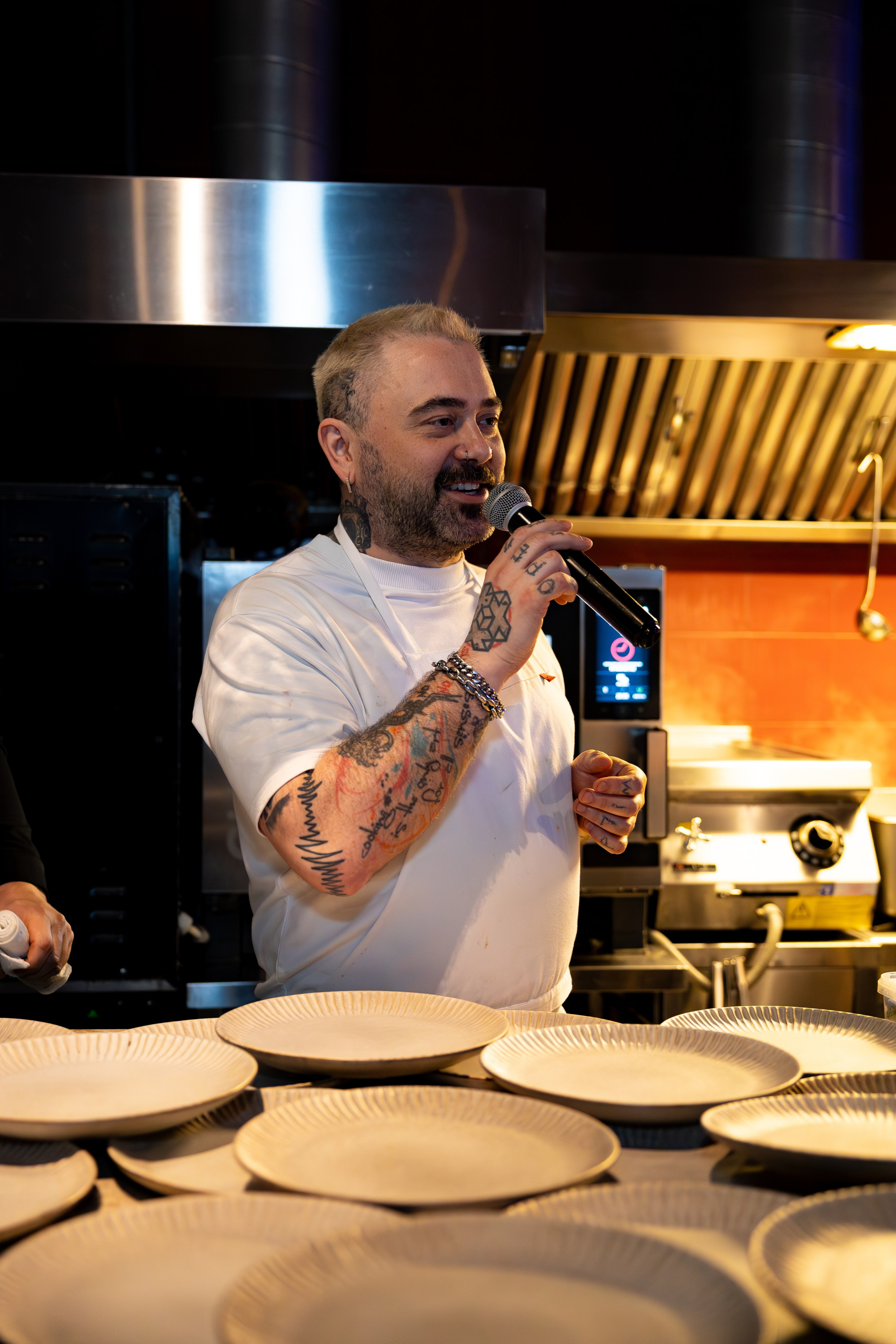 НЕ классический гастрономический ужин Gastrodvor. Дженбаз Павел — фотограф в Ялте