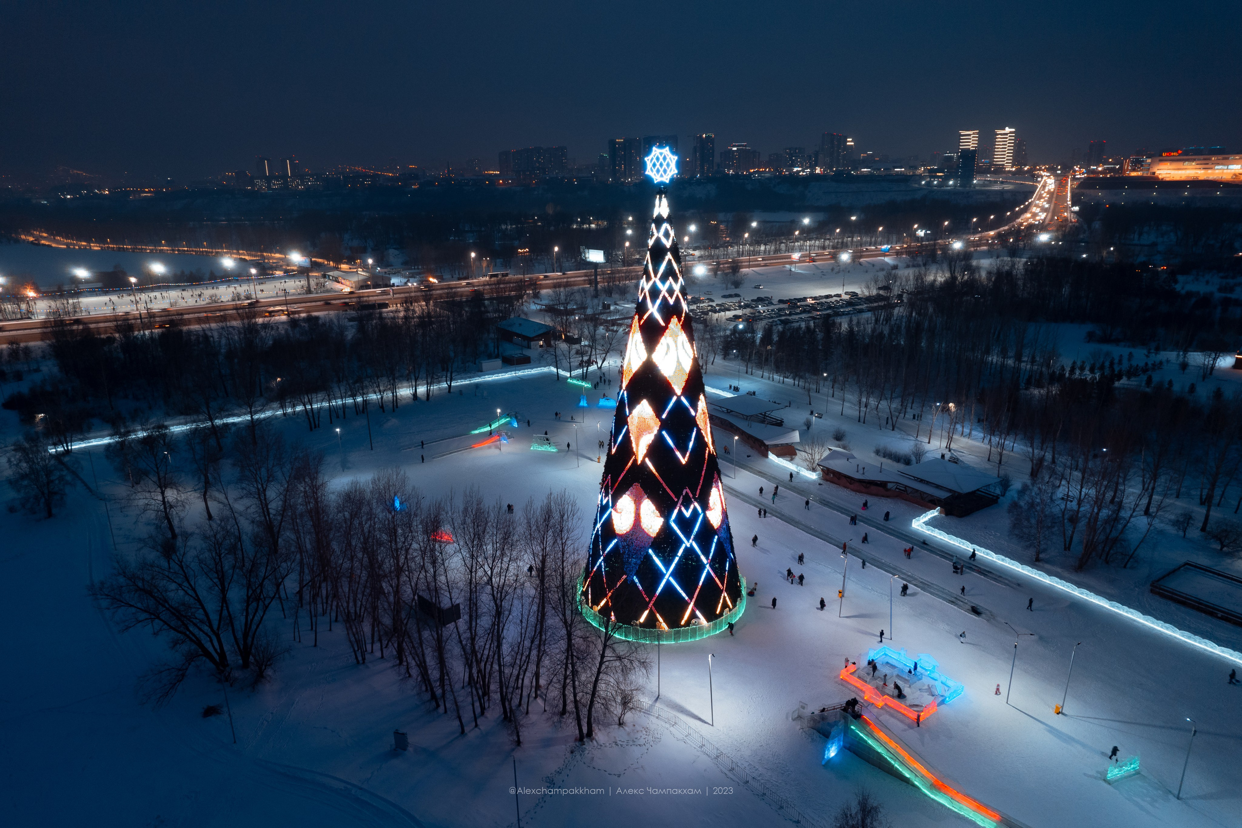 Городской пейзаж | Стрит. Репортажный фотограф Красноярск Алекс Чампакхам