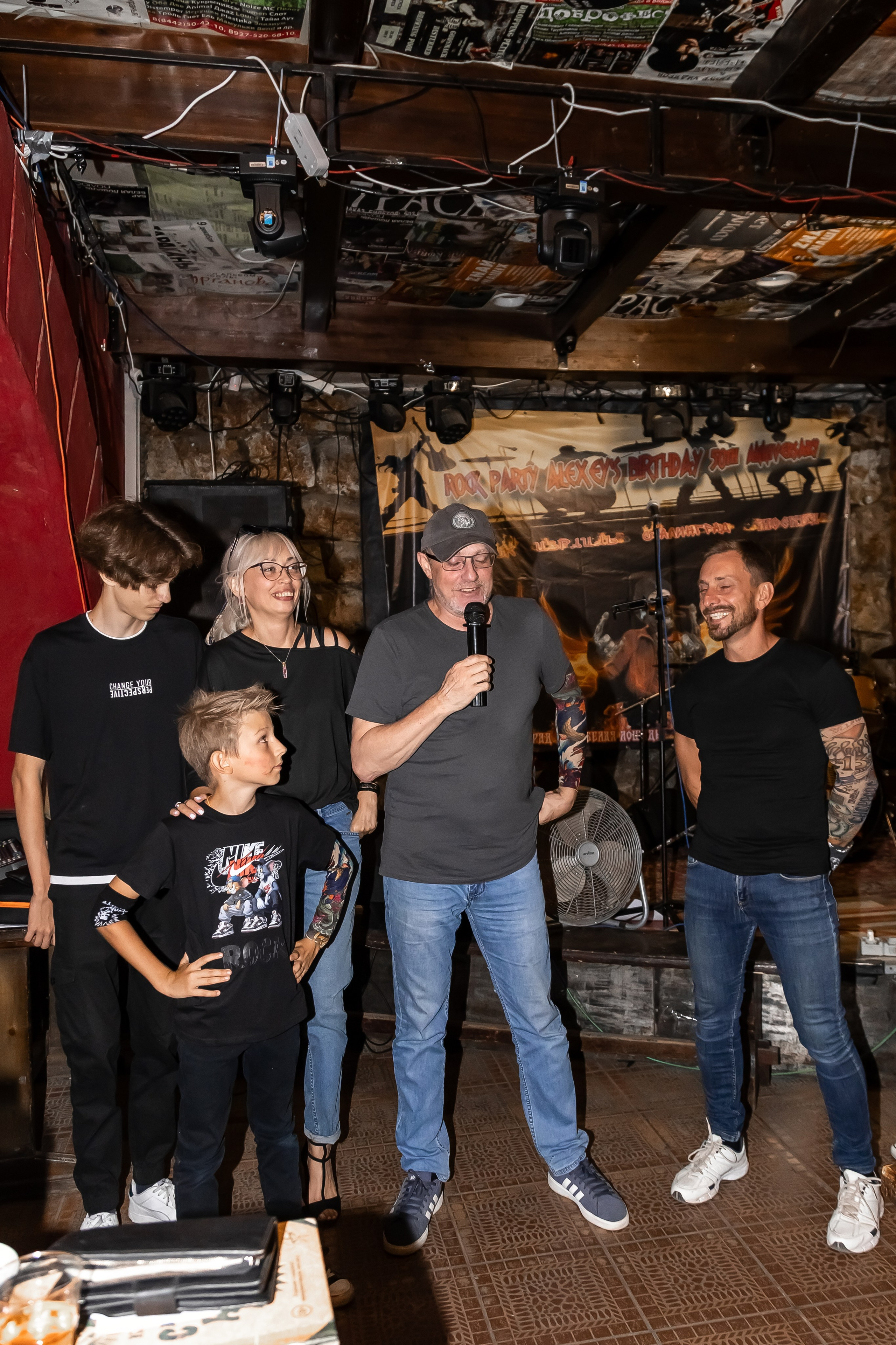 День Рождения Алексея в баре «Белая Лошадь». Фотограф в Волгограде Норченко Светлана