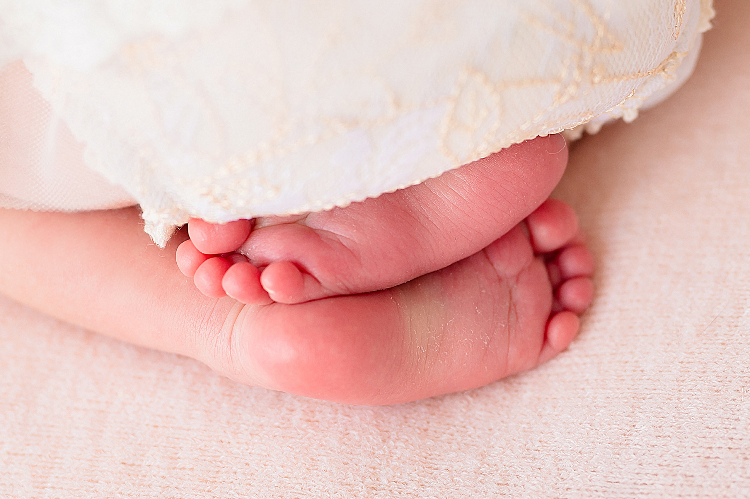 Кира. Детский и семейный фотограф в Красноярске. Фотосессии новорожденных малышей до 1 месяца