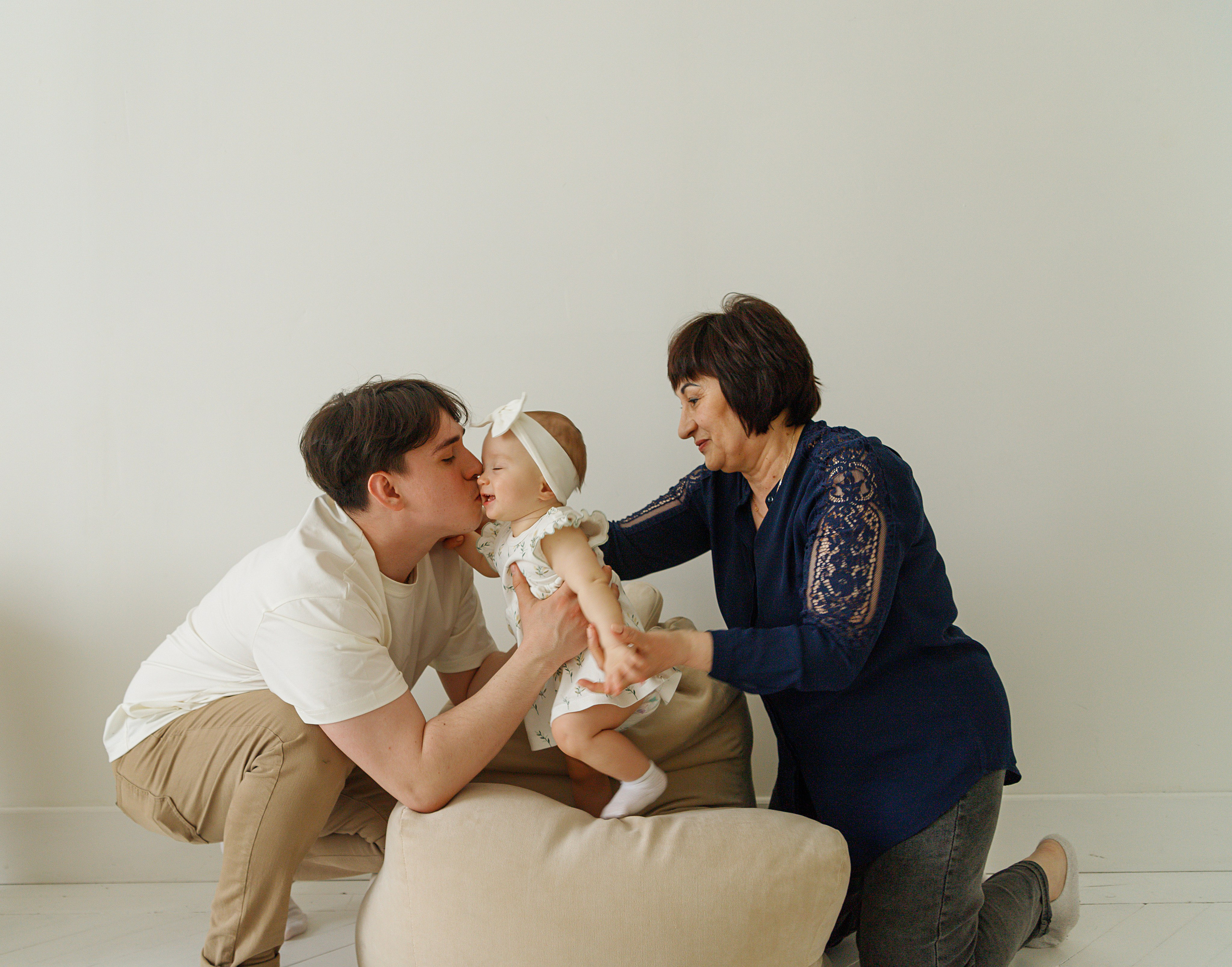 Семейная фотостудия. Семейный, свадебный и детский фотограф в Новосибирске Ольга Хидченко