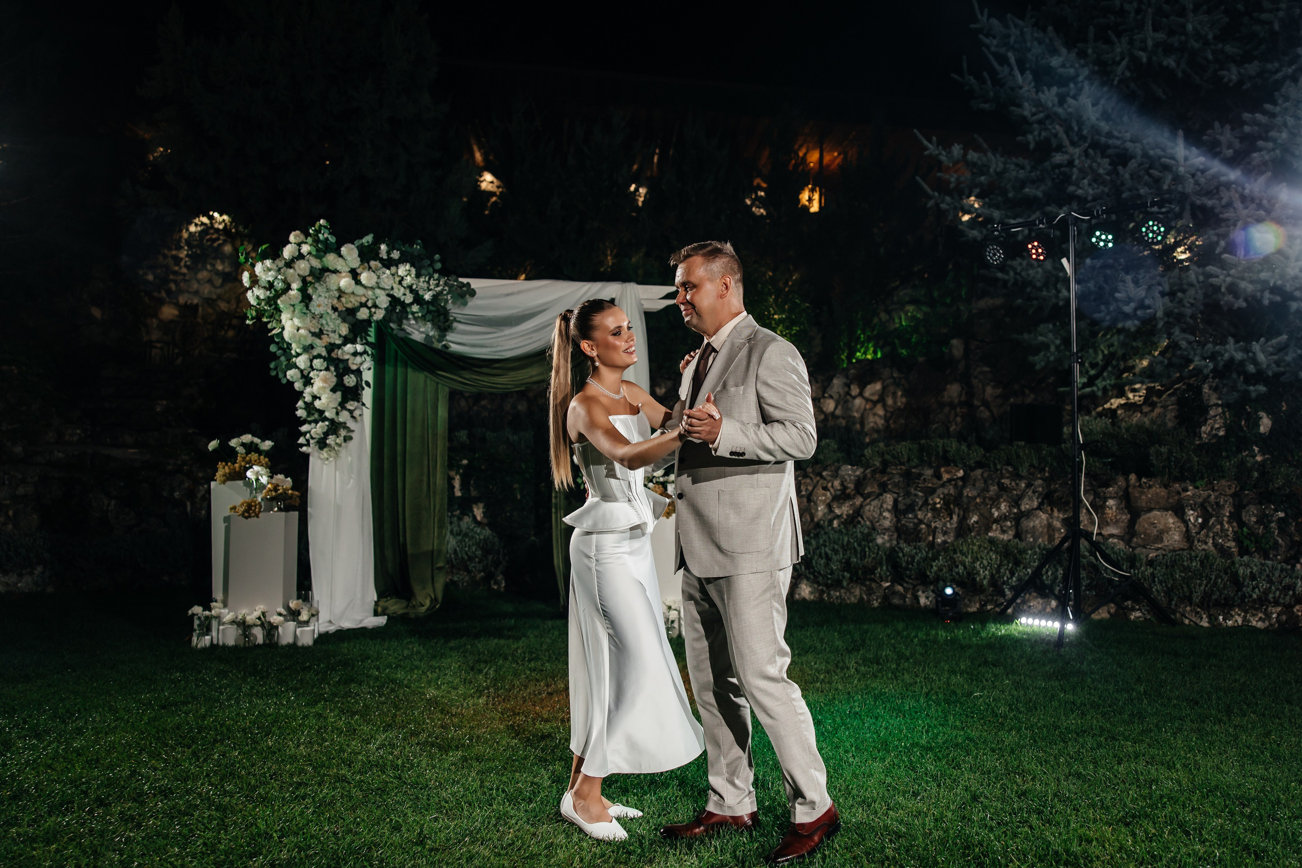 Анонс свадьбы для Павла и Евгении. Усадьба Феодоро. Свадебный фотограф в Крыму и Севастополе Ольга Баскакова