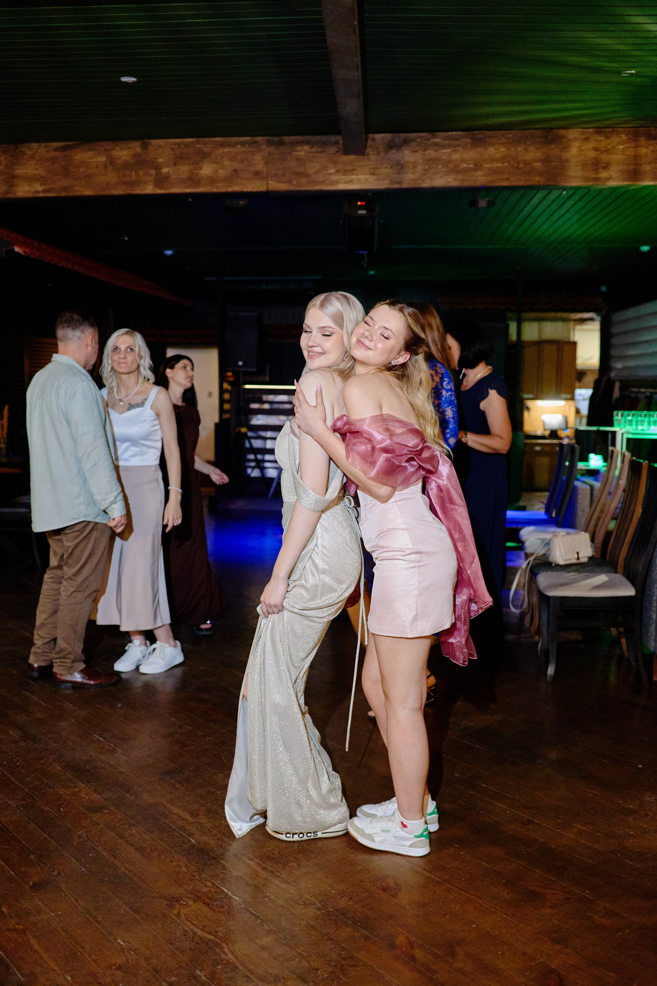 Выпускной 35 Сош. Фотограф Выпускные альбомы Таганрог Сергей Коробченко