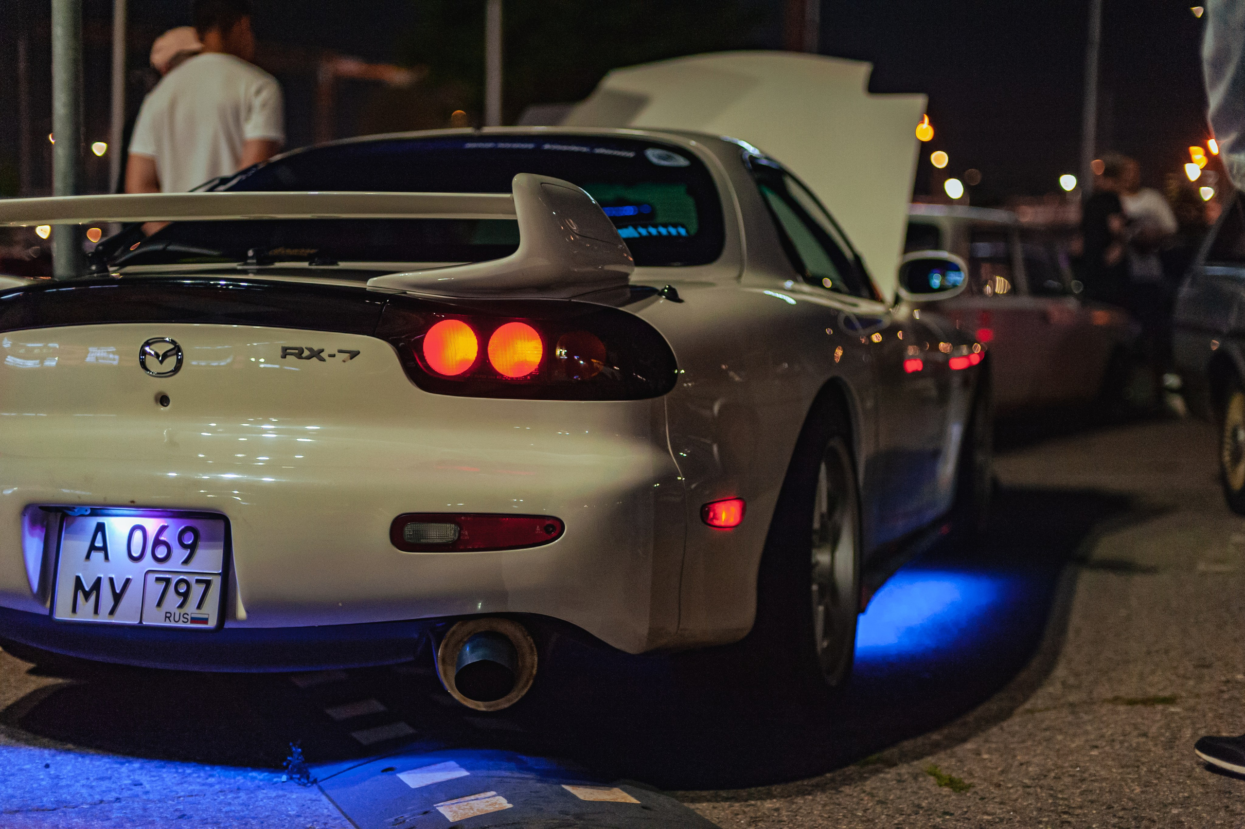 Downfly. Автомобильный фотограф в Москве Максим Москаленко