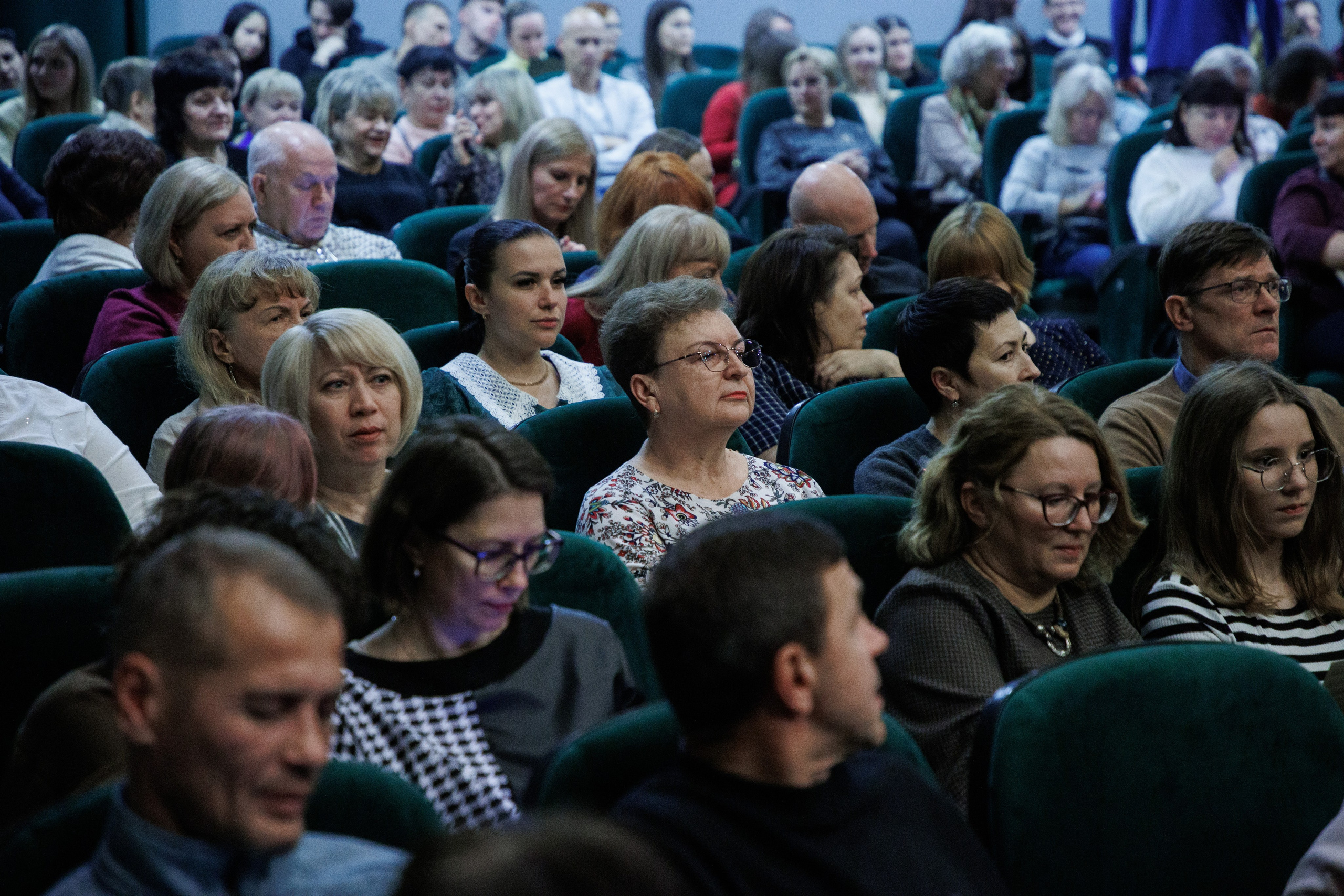 МХАТ. Новый квадрат. Фотограф городских и семейных событий Артем Карпухин