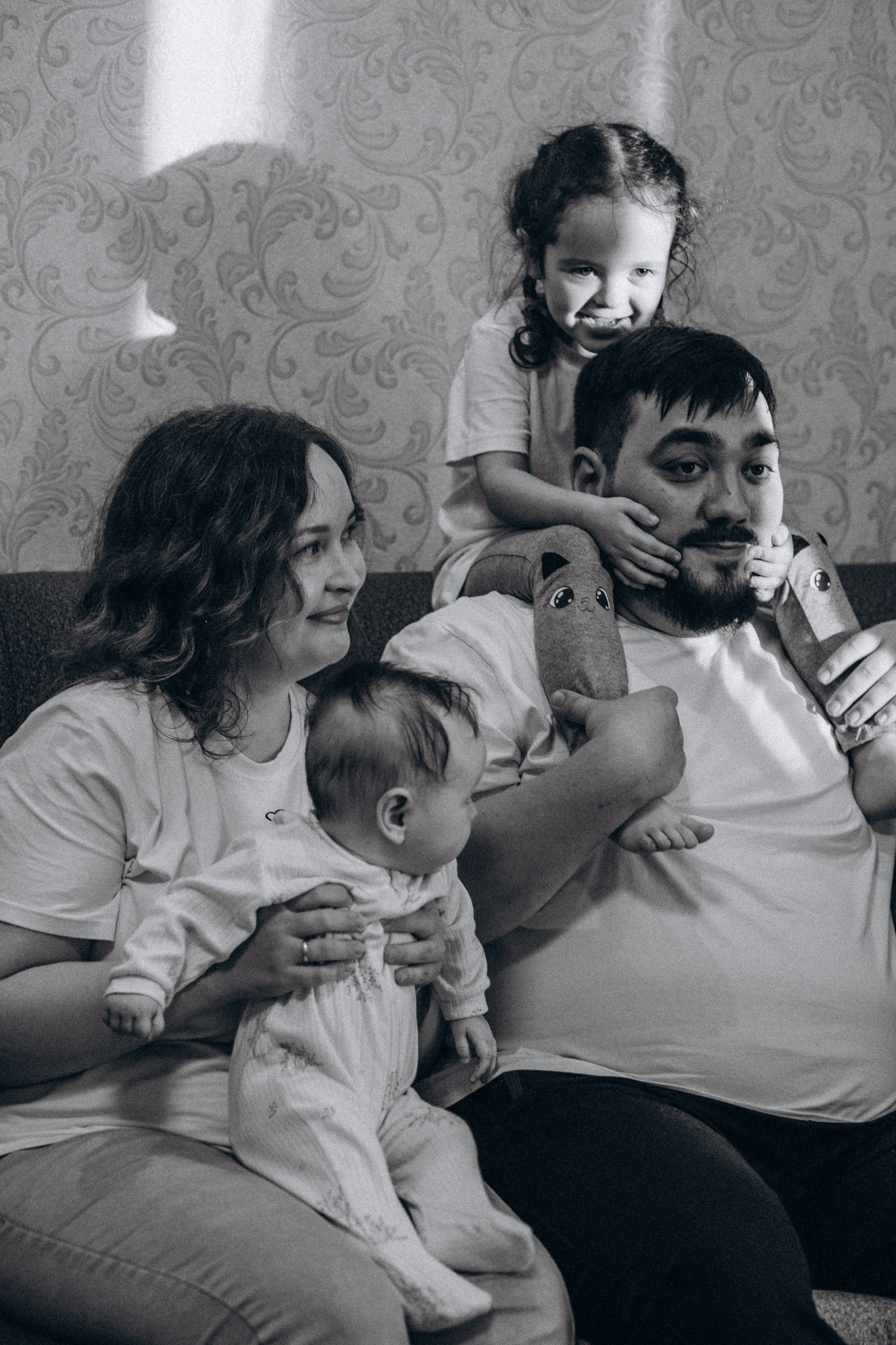 Семья Тищенко. Семейный фотограф Нижневартовск Тюмень Ефимова Ирина