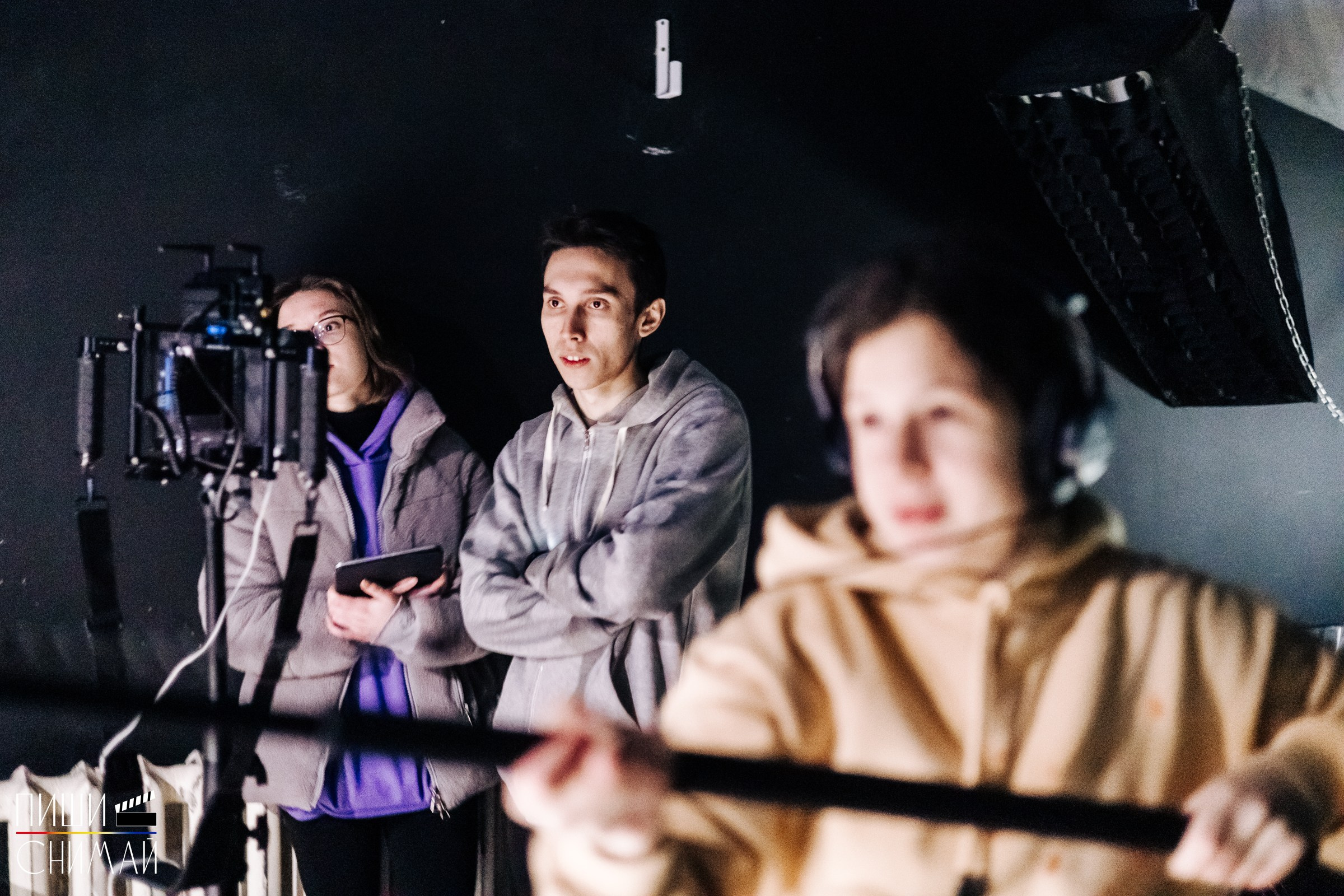 Бэкстейдж со съемок фильма в рамках школы «Пиши — снимай» / 08.12.2023. Денис Прохоров Фотограф в г. Магнитогорск