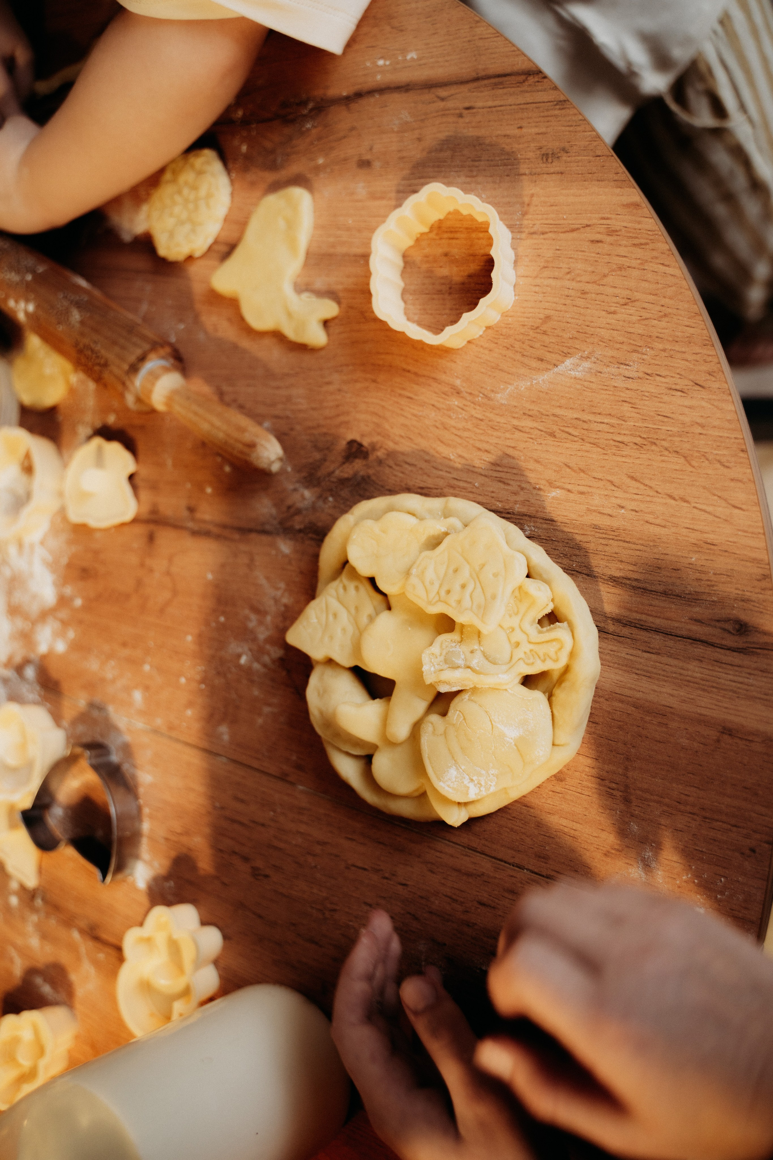 Семья на кухне