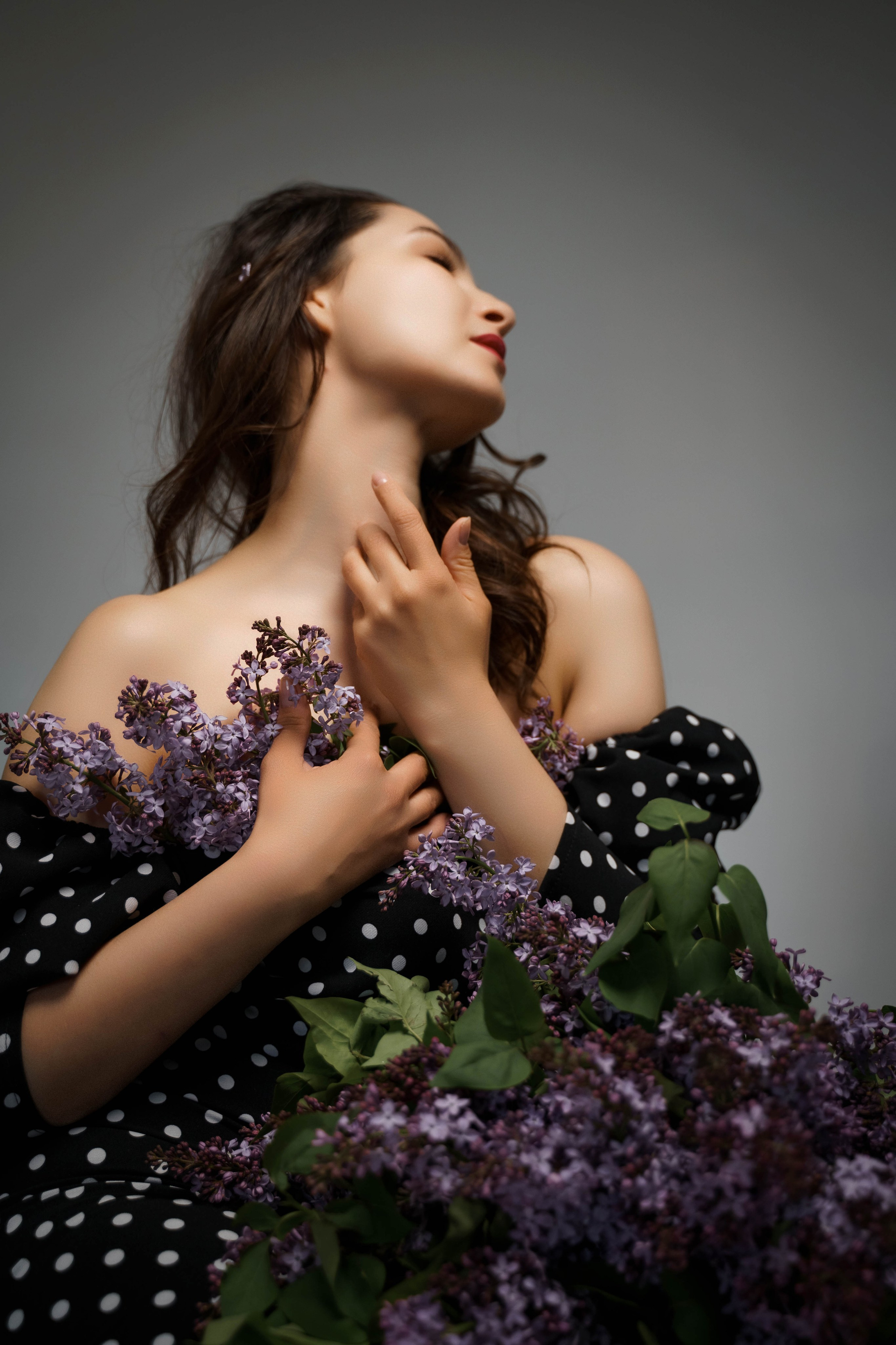 Аня и сирень