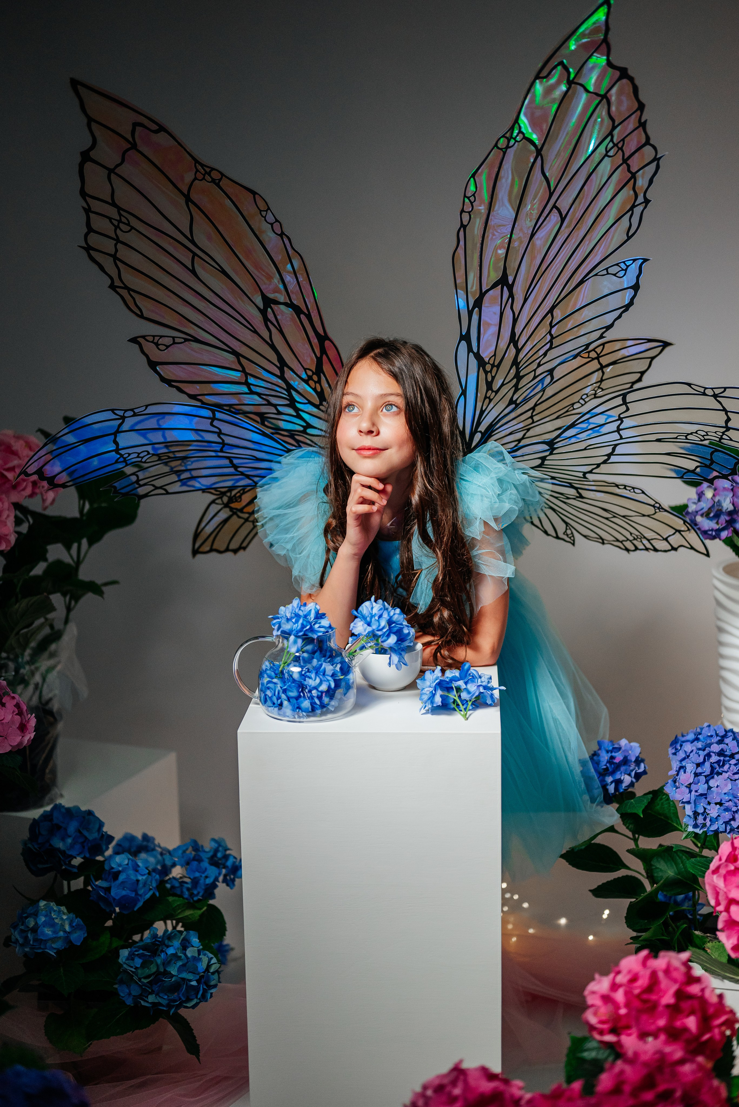 Вероника и гортензии. Семейный фотограф в Краснодаре