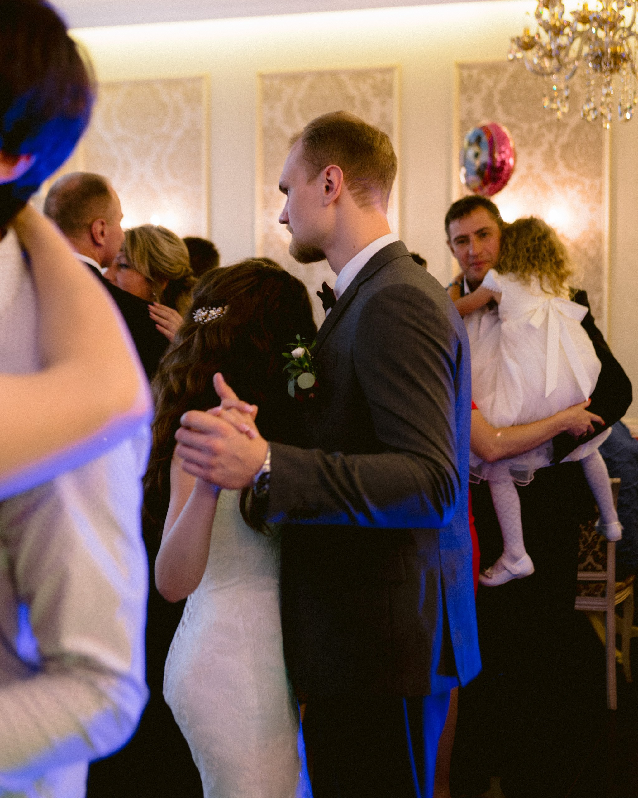 Солнце, яблоки и лодка. Фотограф Серафим Крюков