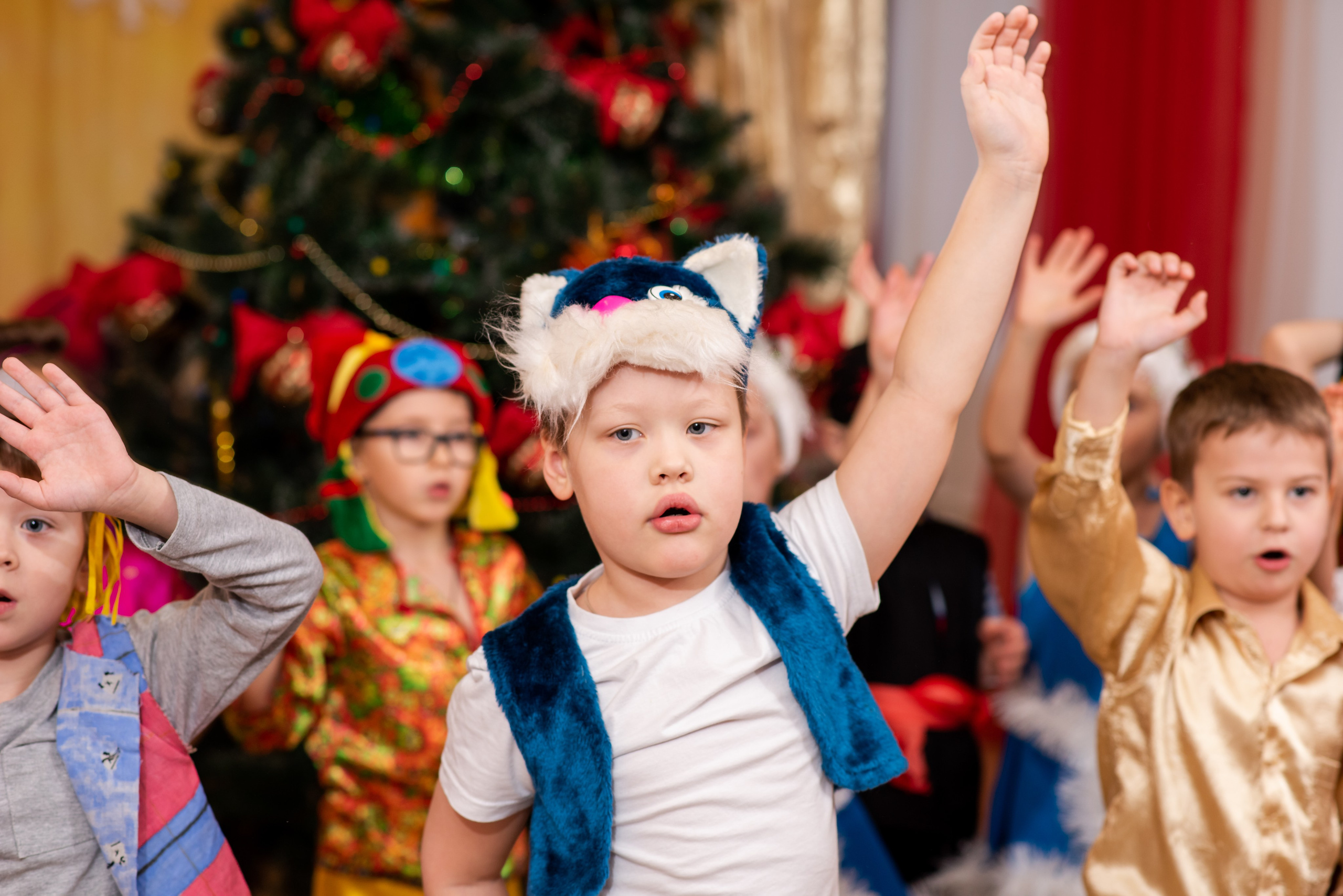 Новогодний утренник в детском саду 276. Выпускные альбомы в Севастополе, Крыму и Екатеринбурге