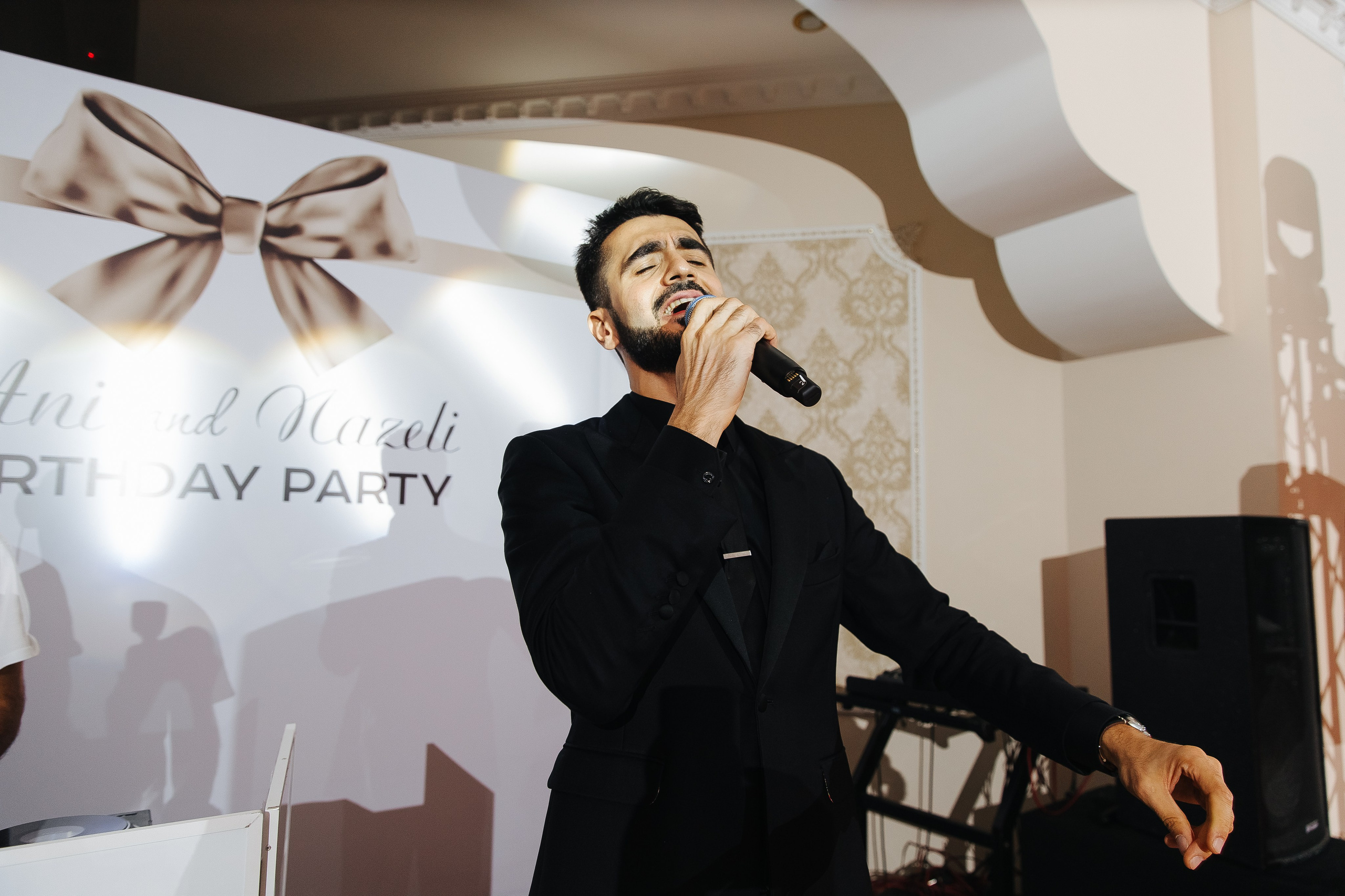 Ани и Назели. 35&5 День рождения, «Янтарь». Фотограф в Красноярске Надежда Воскресенская