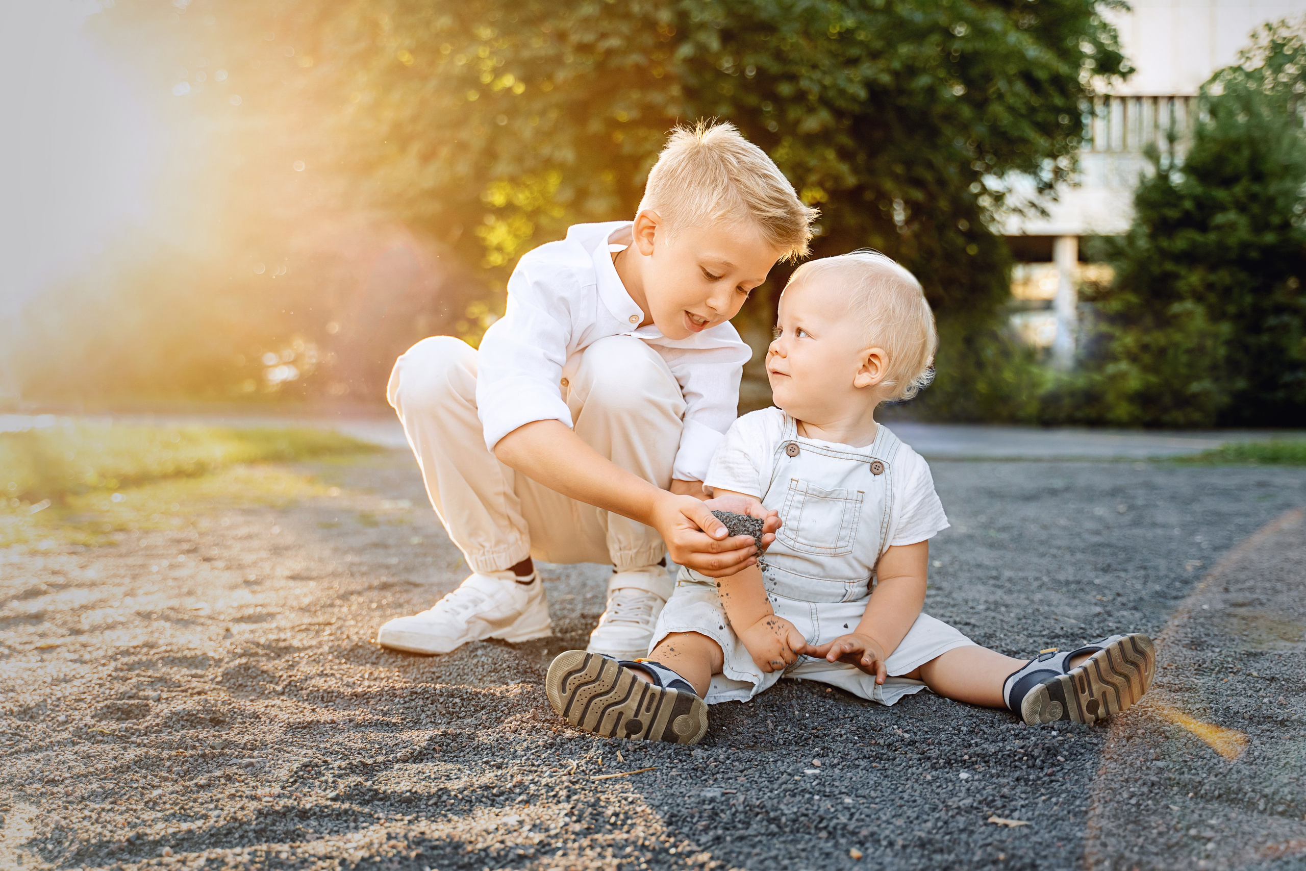 Семейная прогулка в парке Музеон на закате. Фотограф \ Видеограф на Крещение, Венчание Москва| Семейные съемки
