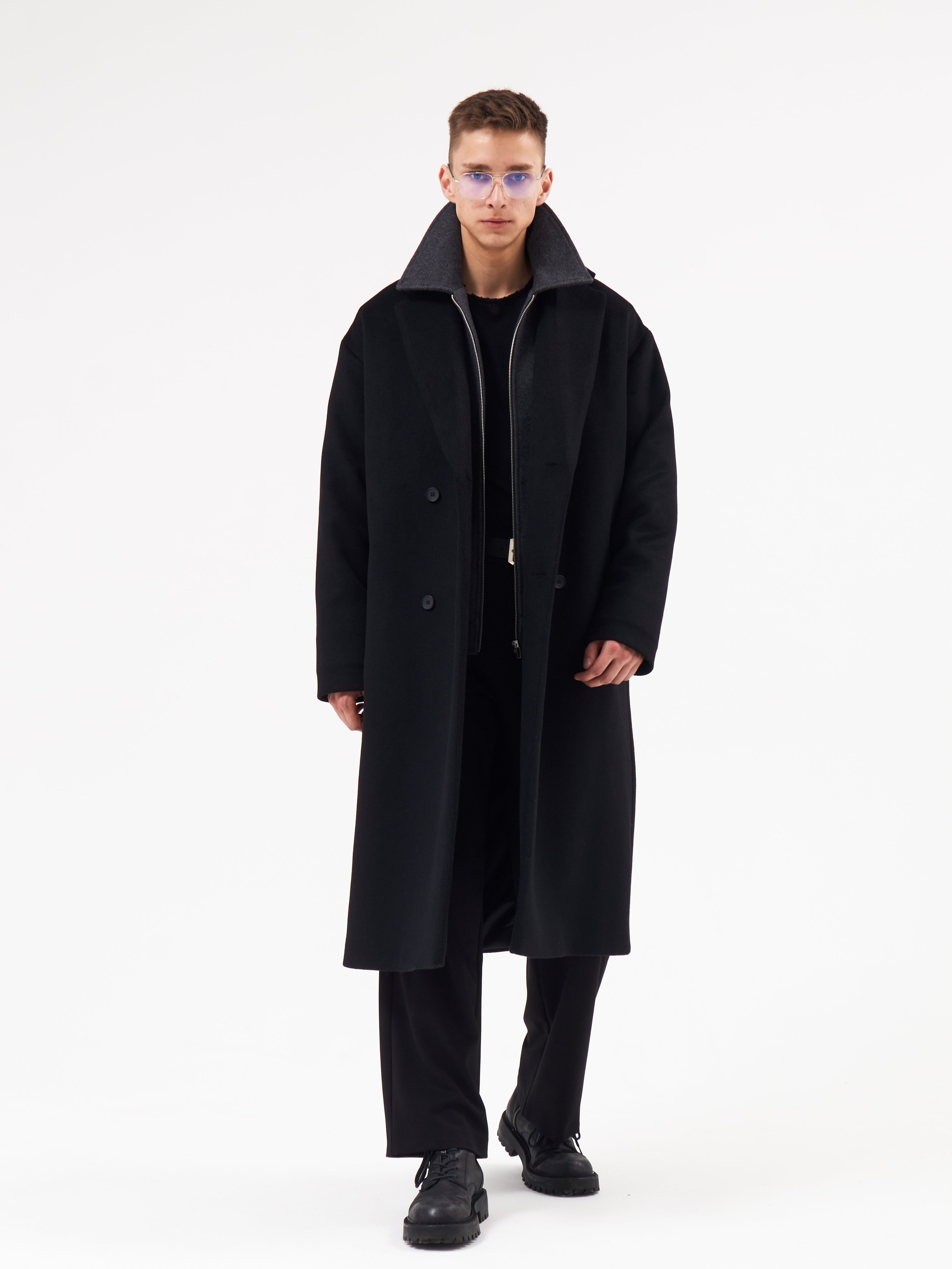 Модель — Кирилл Ярощенко