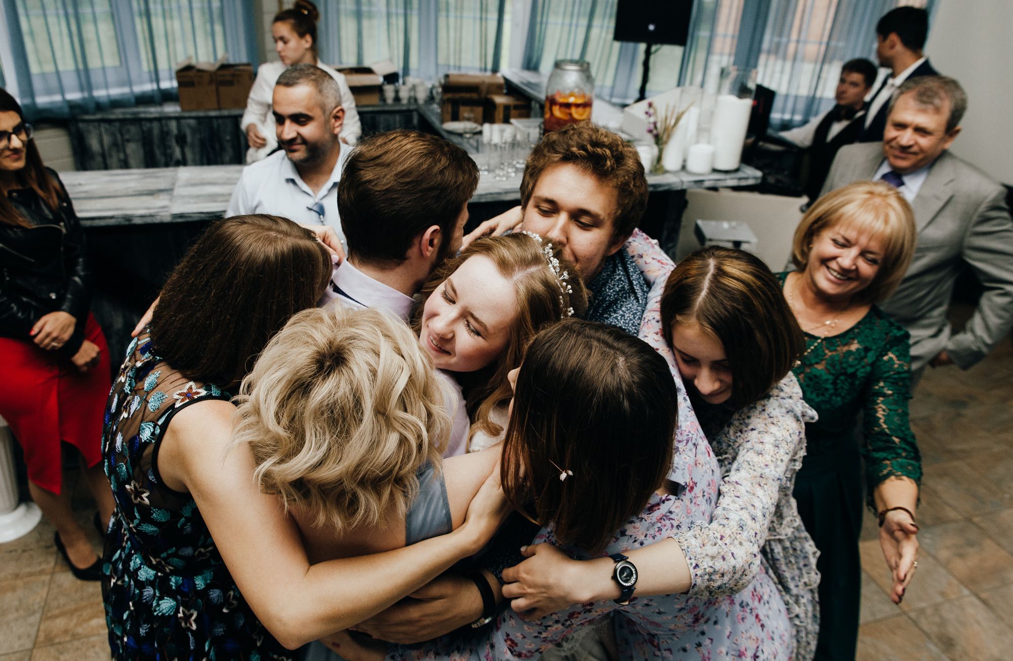 Свадебная фотоссессия в лесу. Свадебный и семейный фотограф в Москве Андрасюк Елена