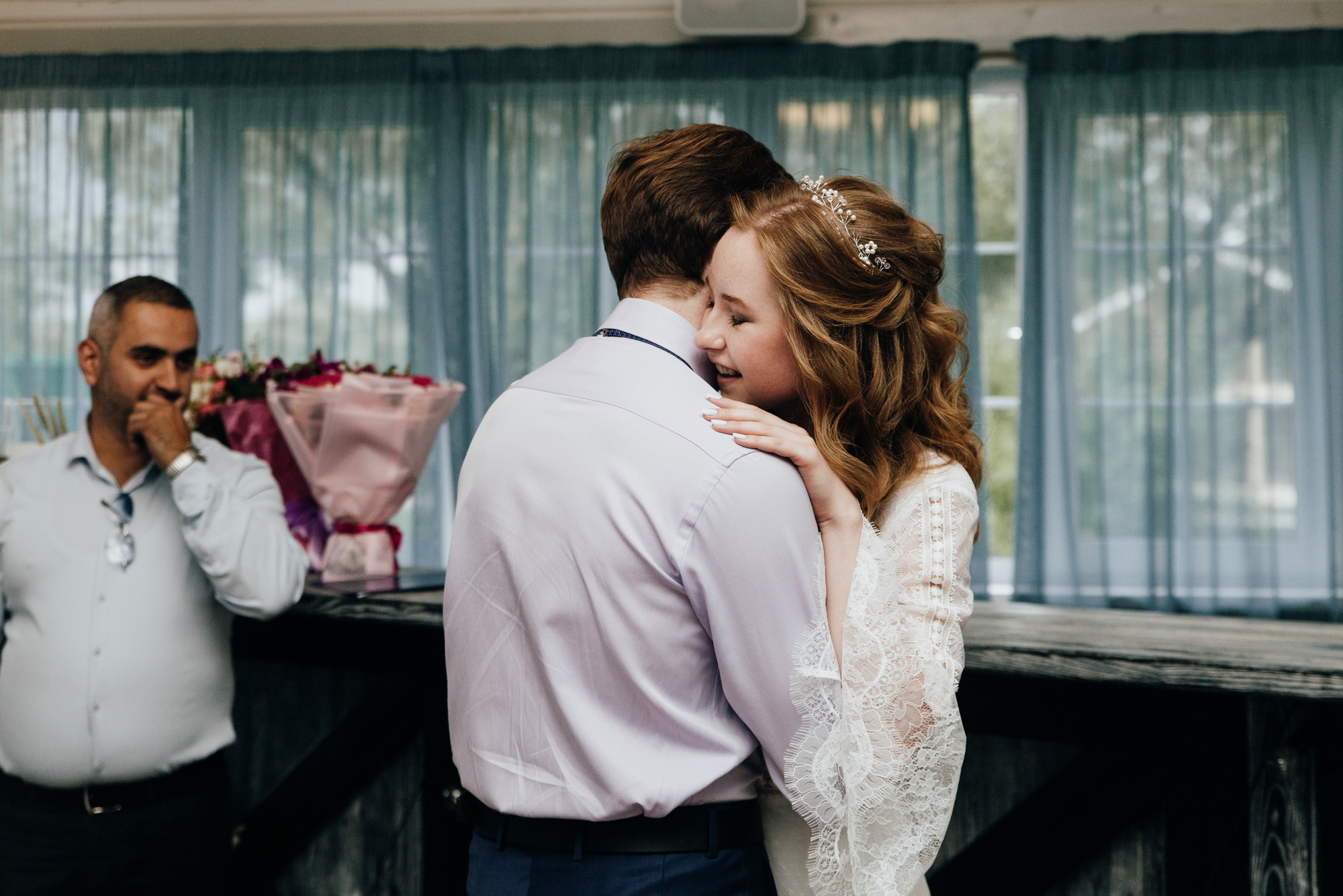 Свадебная фотоссессия в лесу. Свадебный и семейный фотограф в Москве Андрасюк Елена