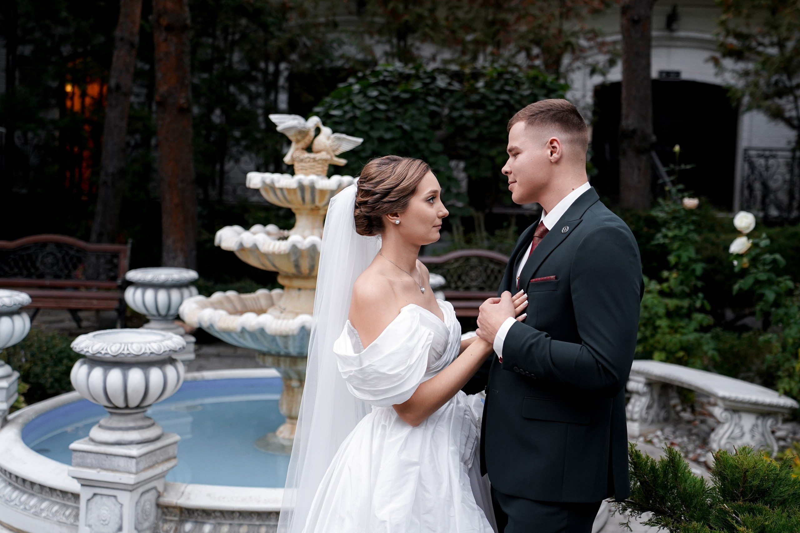 Свадебная экспресс-фотосессия на территории ресторана «Атаманская усадьба» в Ростове-на-Дону. Дмитрий и Арина 💫. Свадебный фотограф в Ростове-на-Дону. Таинство Крещения и Венчания, семейные фотосессии. Алёна Чёботова