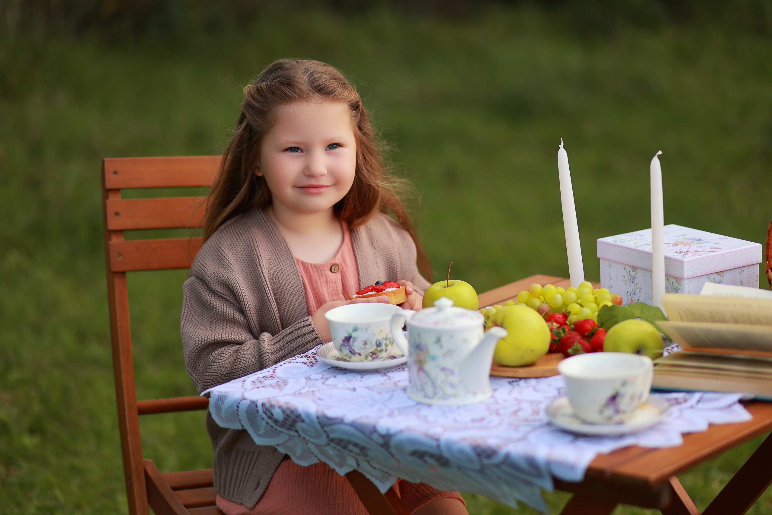 Чаепитие в парке. Детский семейный фотограф Краснодар