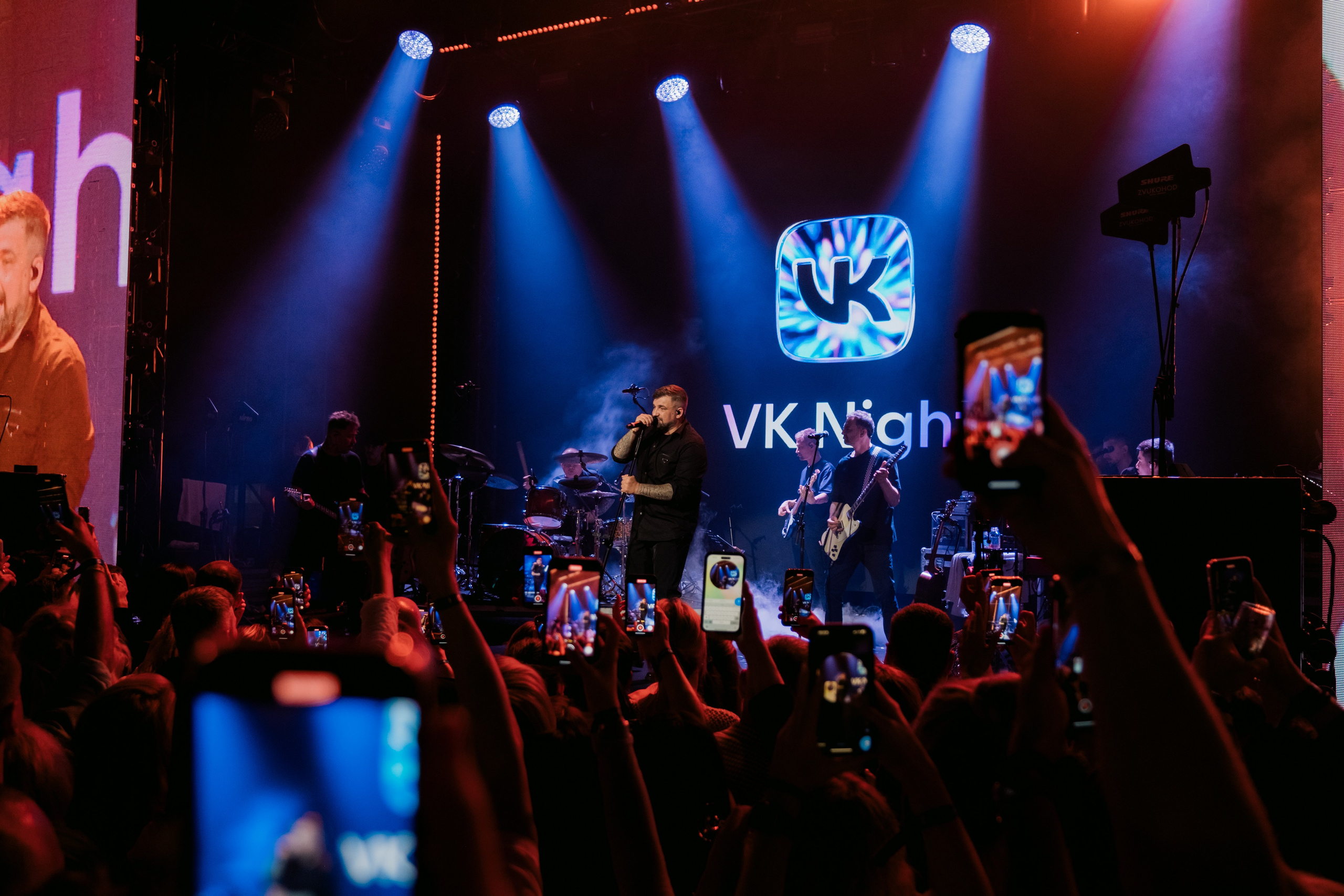 VK NIGHT SPb. Репортажный и портретный фотограф в Москве Илья Спиридонов