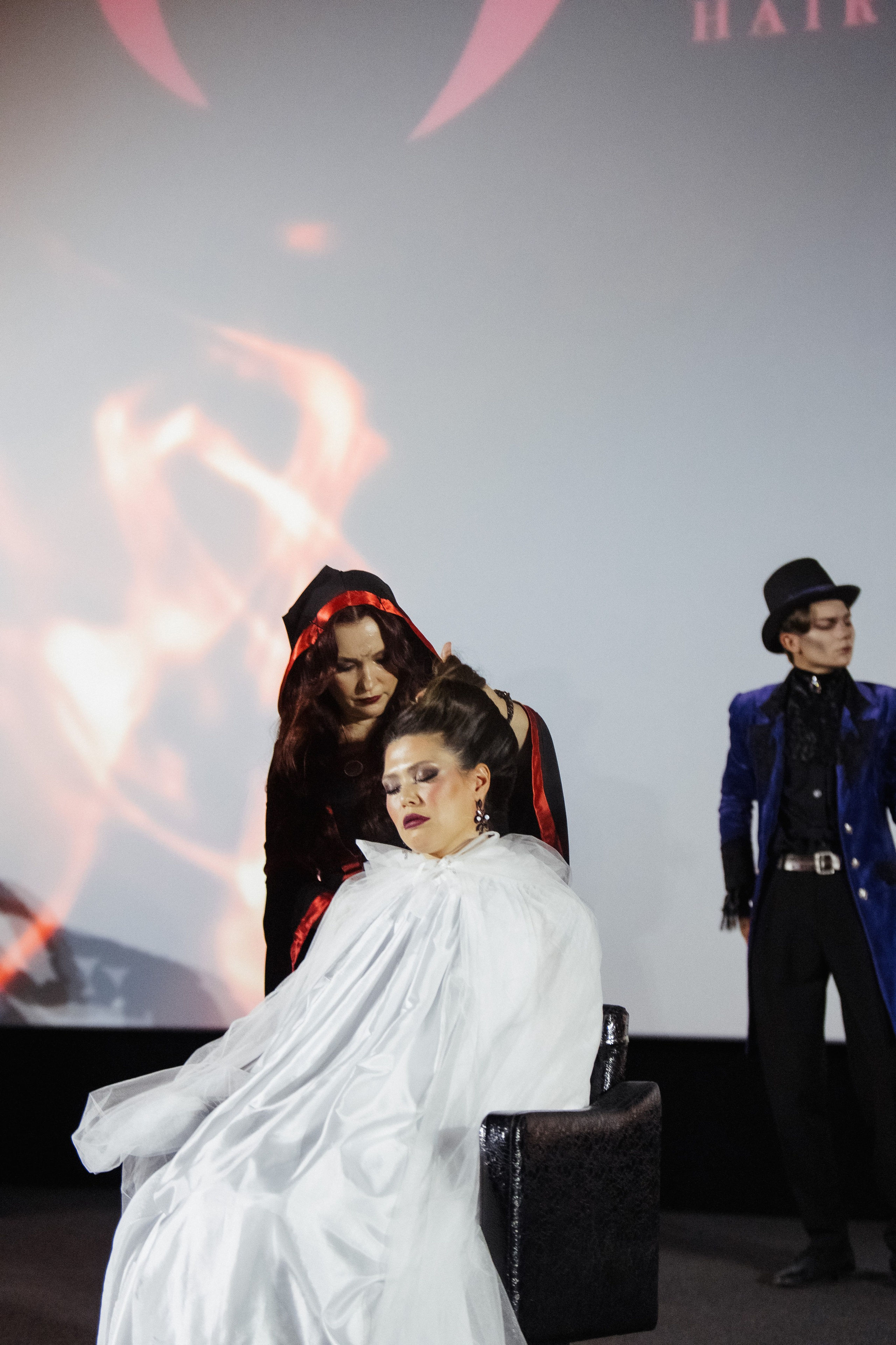 ФЭШН КОНФА. СВОИ. ФОТООТЧЕТЫ-СОБЫТИЯ-МЕСТА