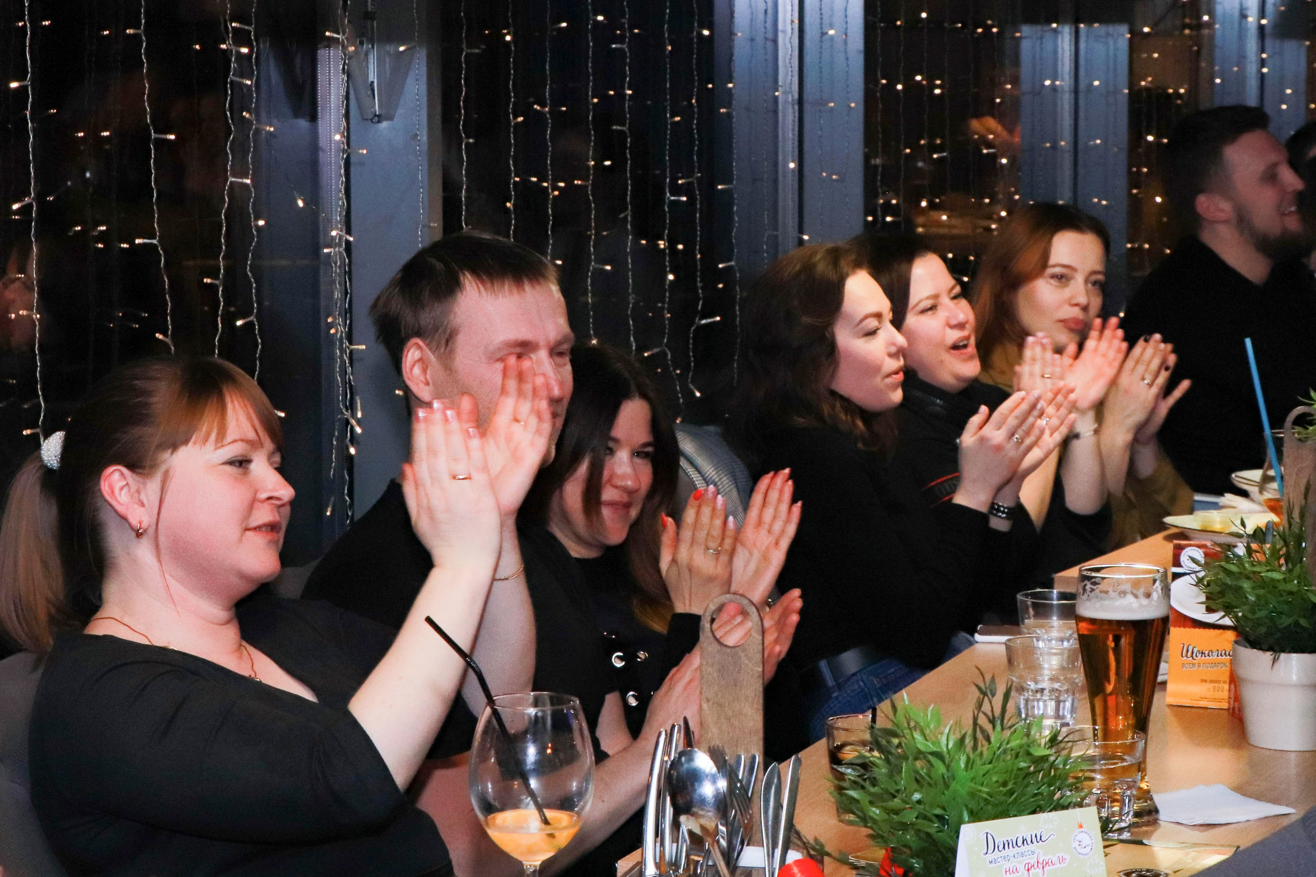 Стендап проект «Всё включено». Лиза Кутанина — профессиональный семейный и портретный фотограф в Жуковском |Съемка в студии | Фотосессии в Жуковском и Раменском