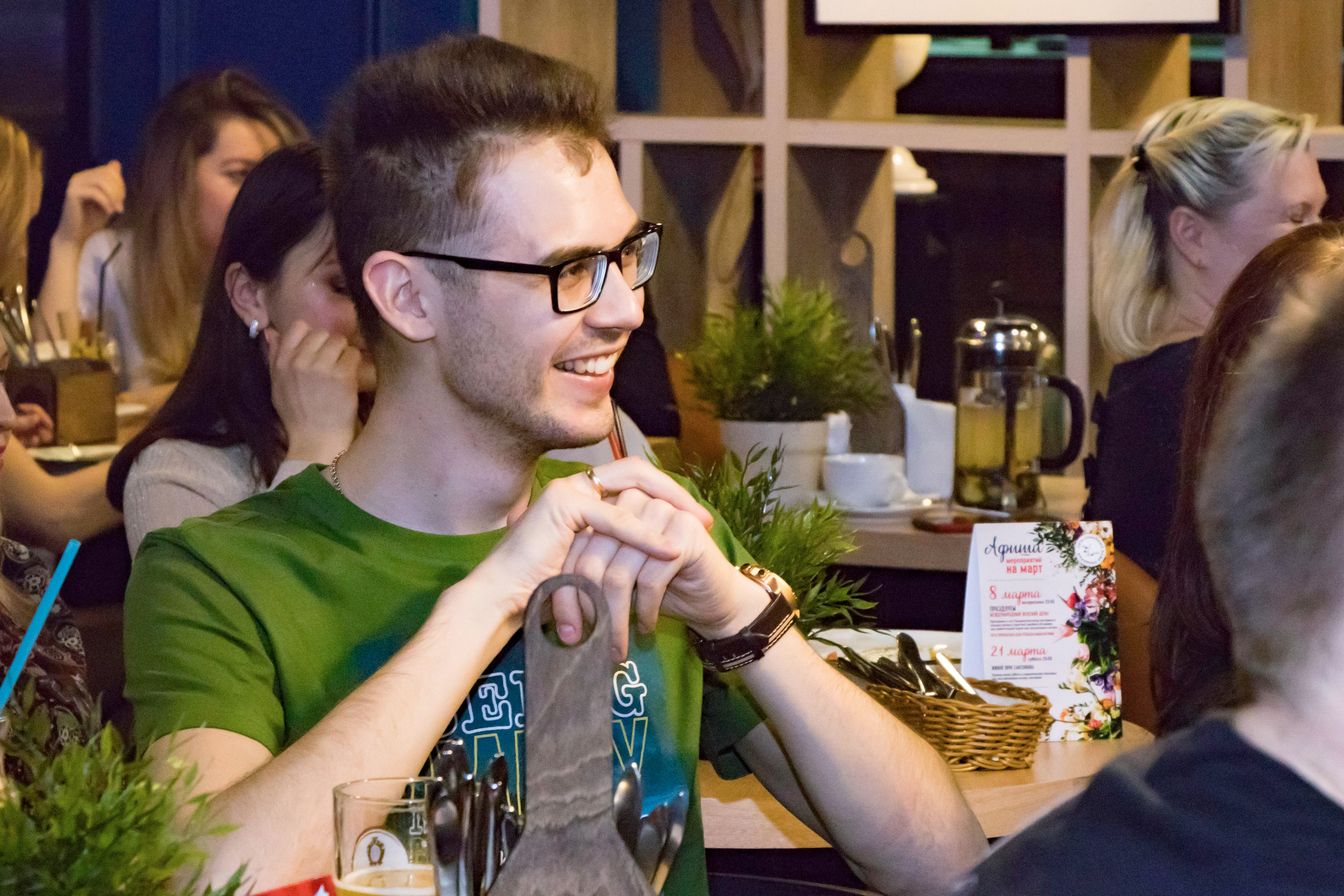 Стендап проект «Всё включено». Лиза Кутанина — профессиональный семейный и портретный фотограф в Жуковском |Съемка в студии | Фотосессии в Жуковском и Раменском