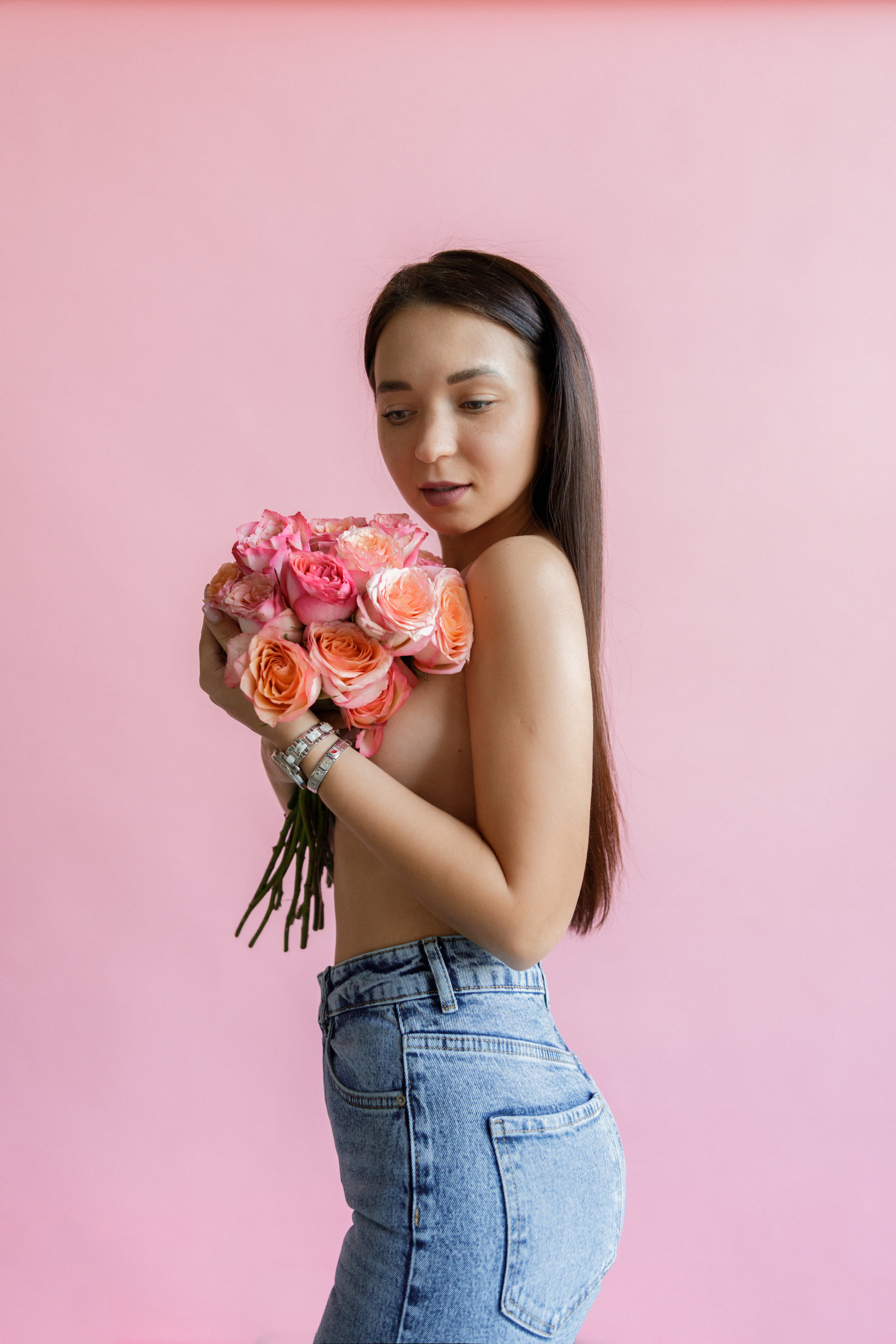 Ира. Главная