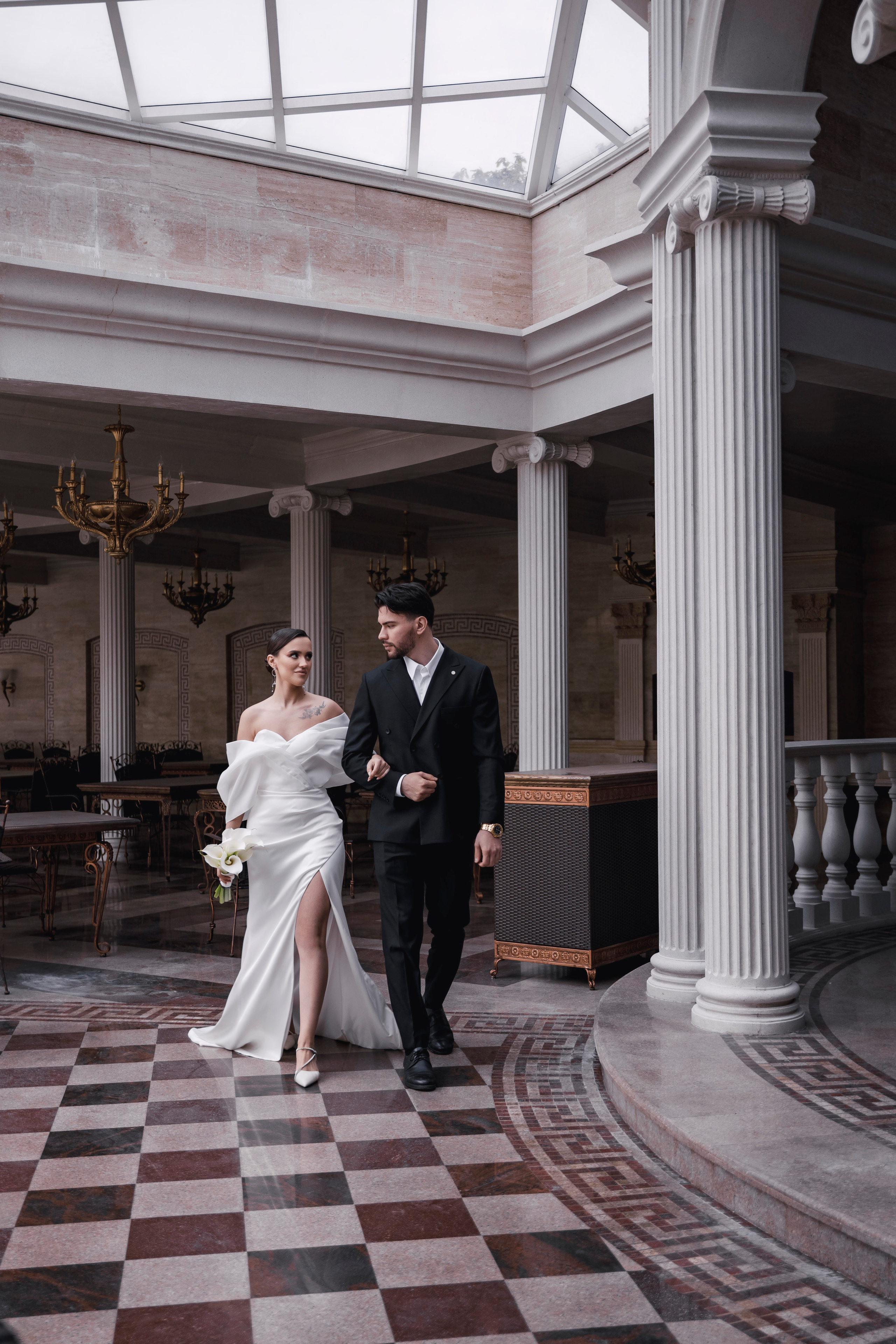 Лара и Алекс. Главная