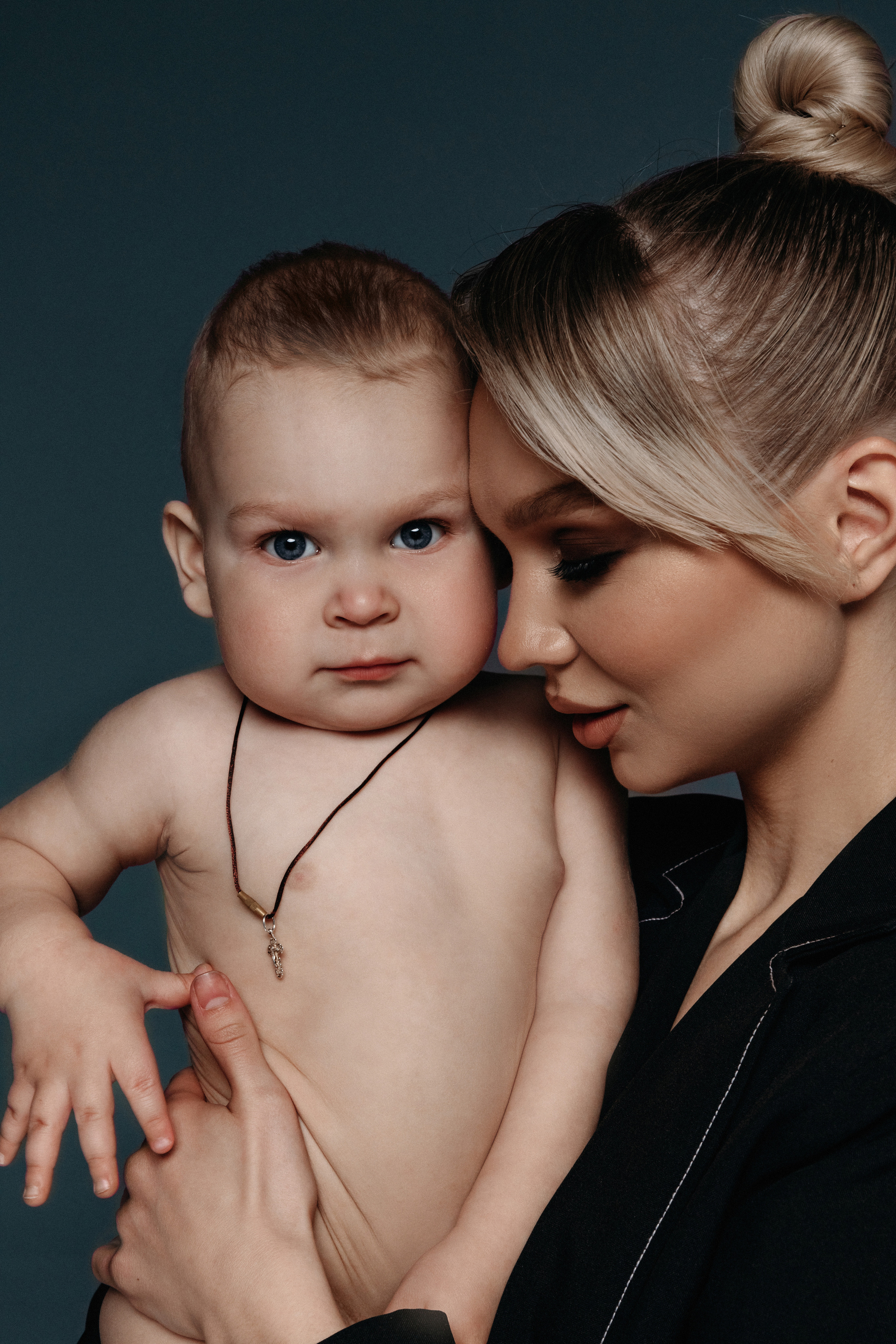 Юля. Главная