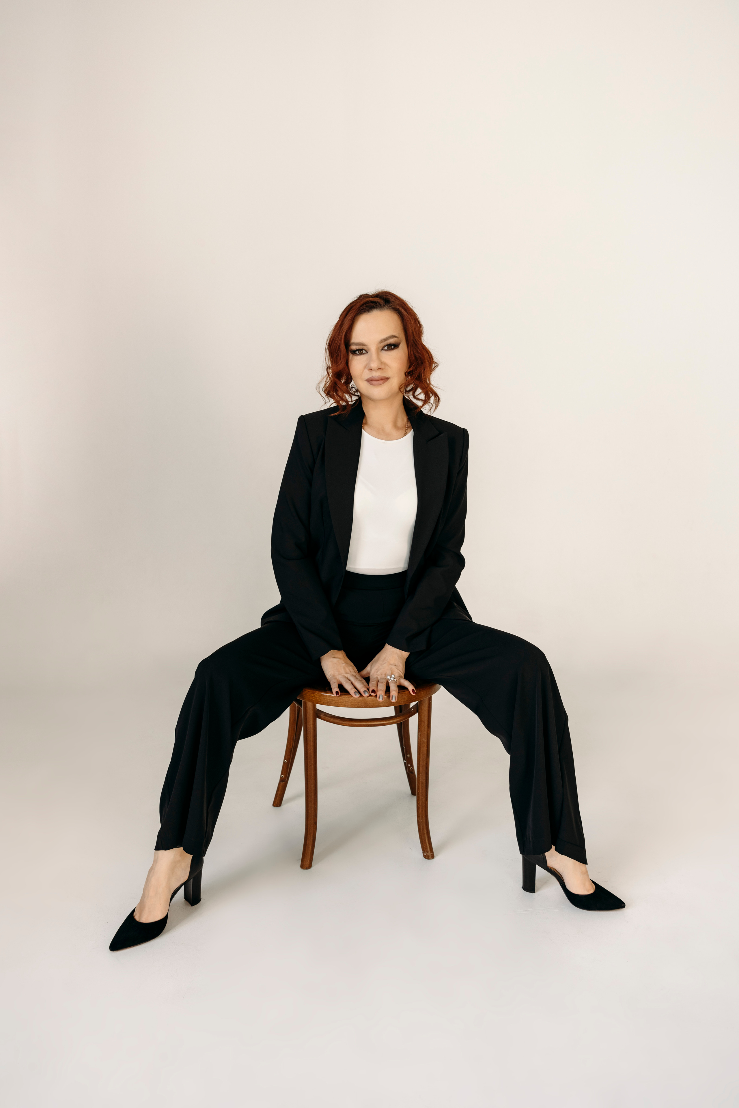 Анна и Лилия. Главная