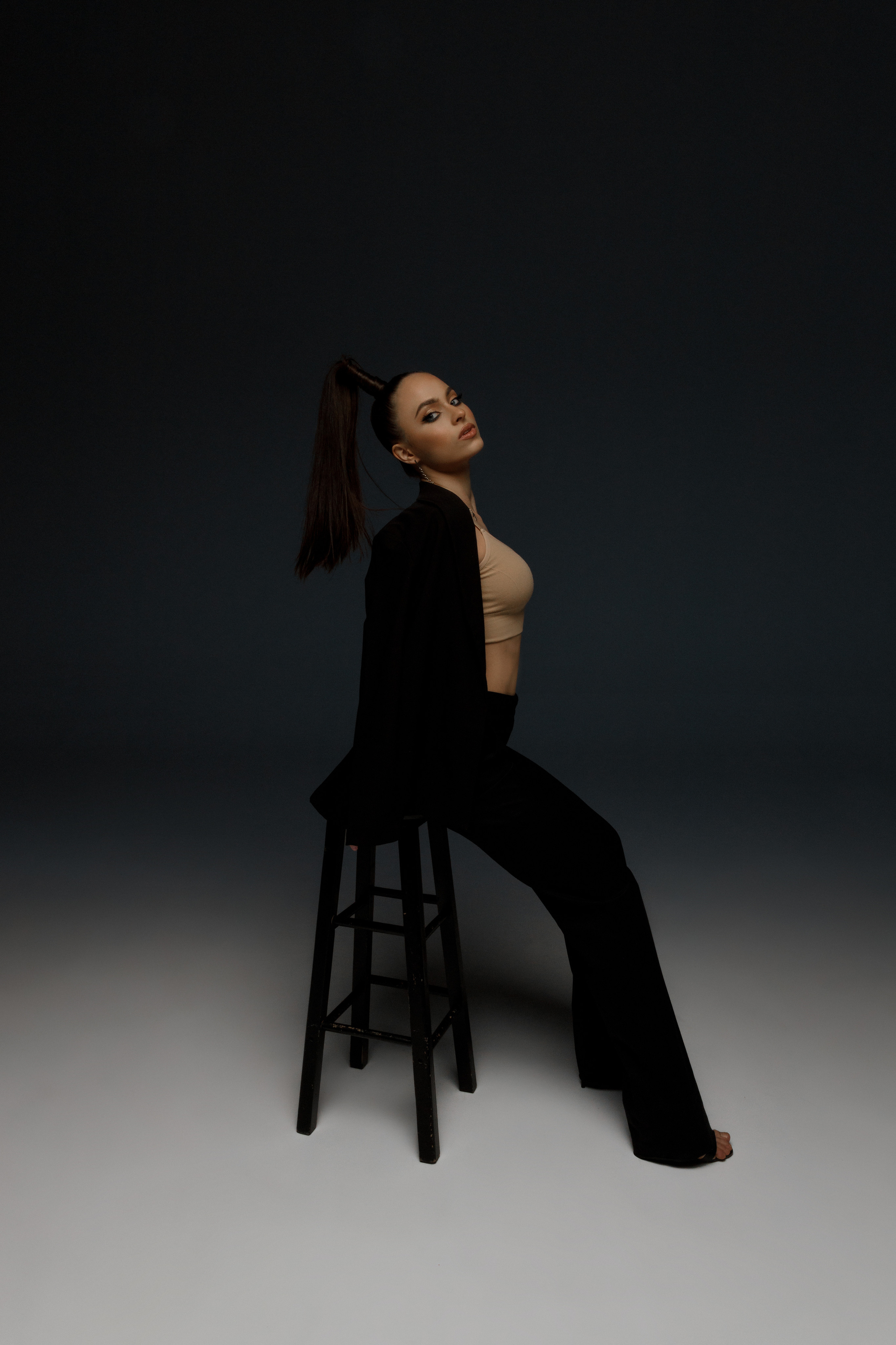 Эмма. Главная