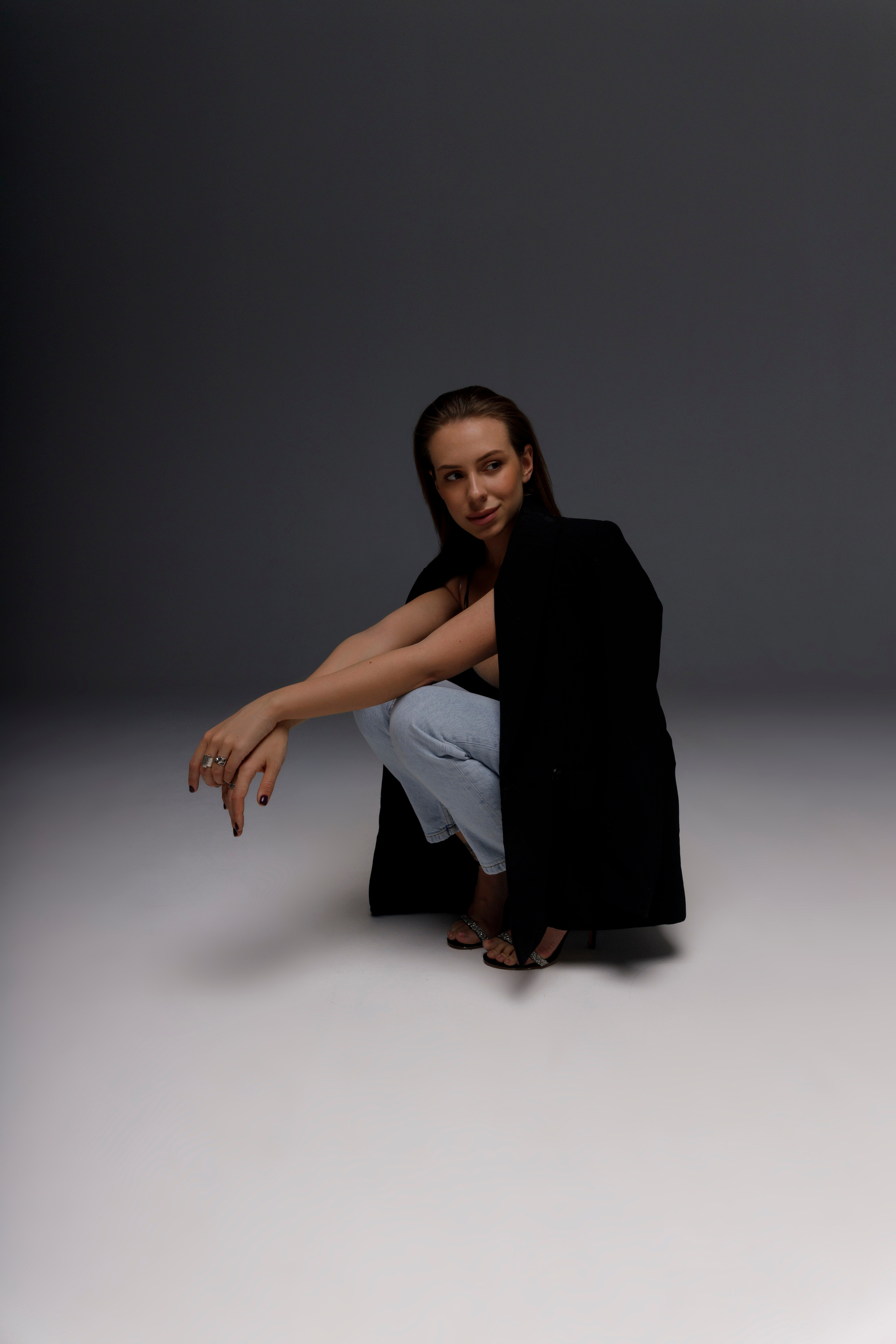 Александра. Главная