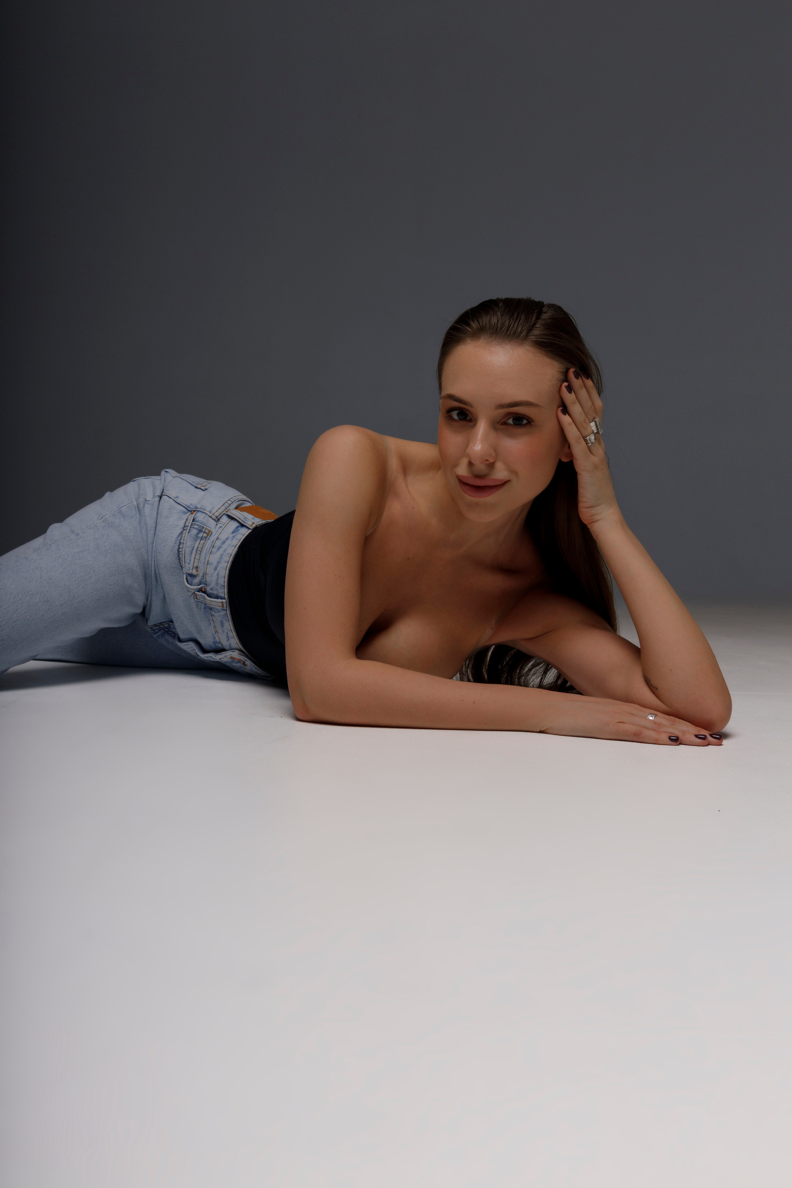 Александра. Главная