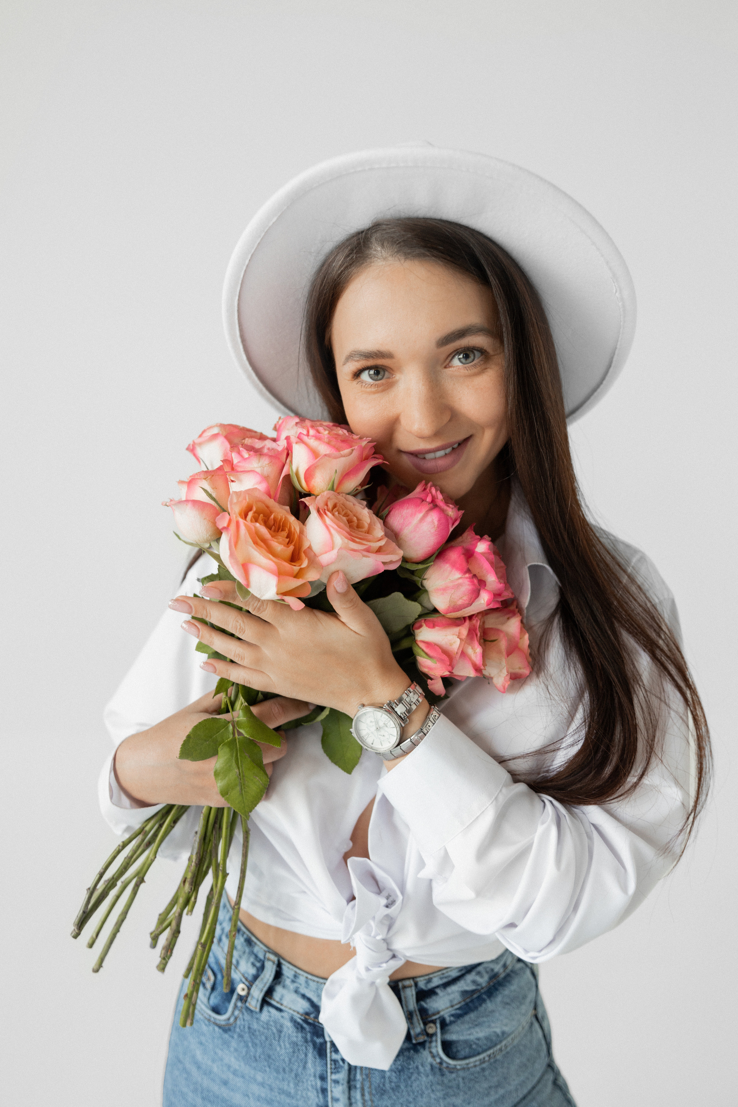 Ира. Главная