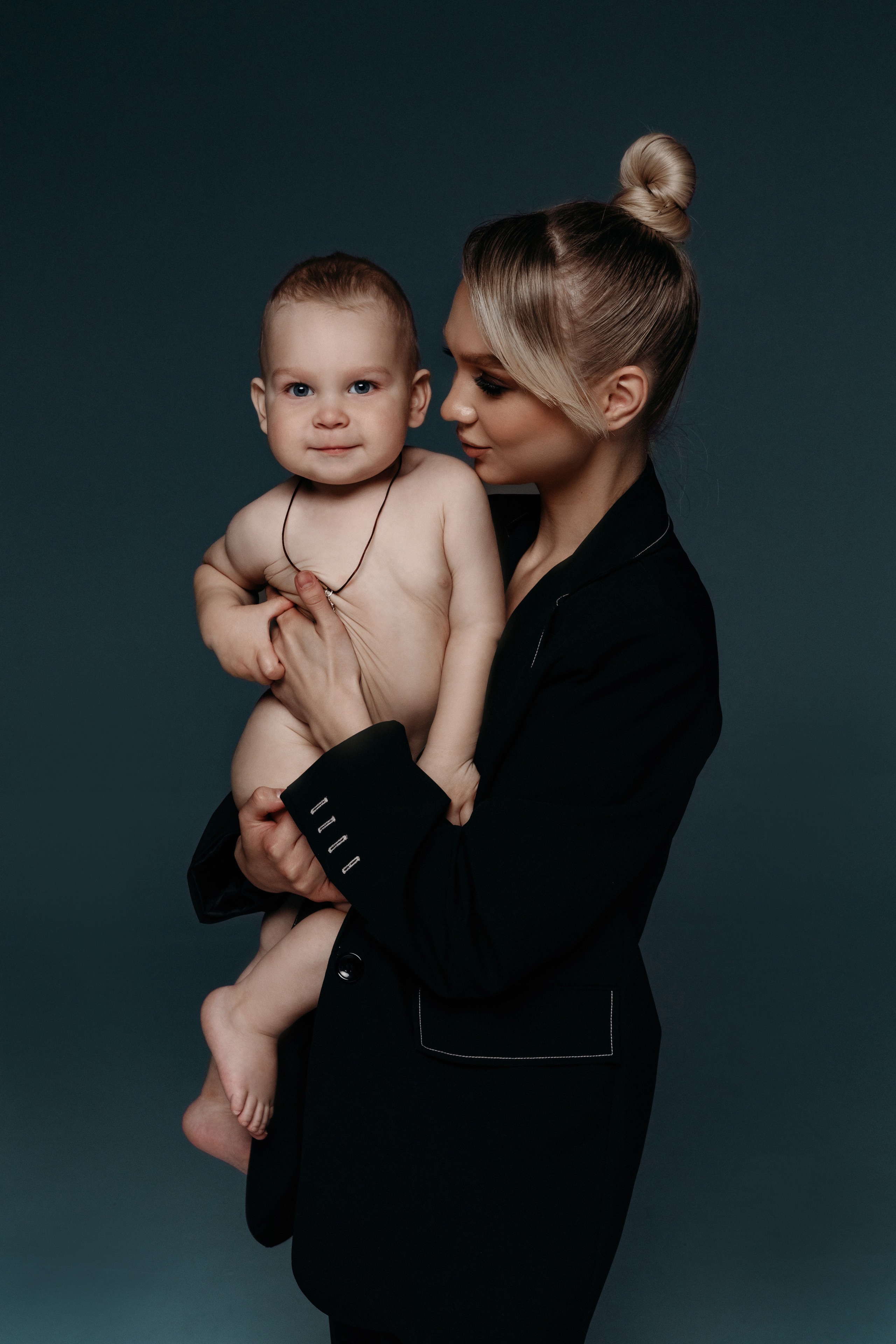 Юля. Главная