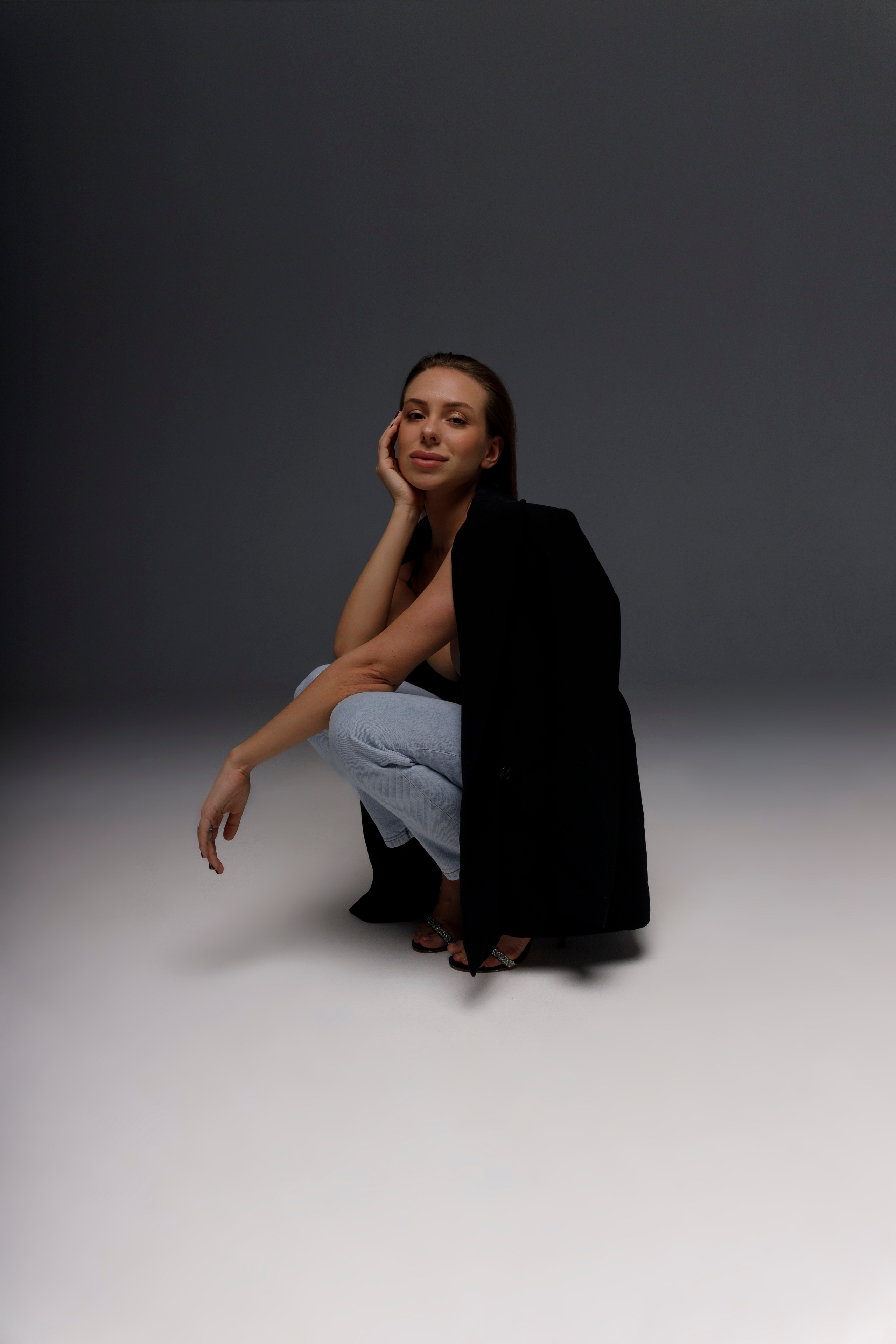 Александра. Главная