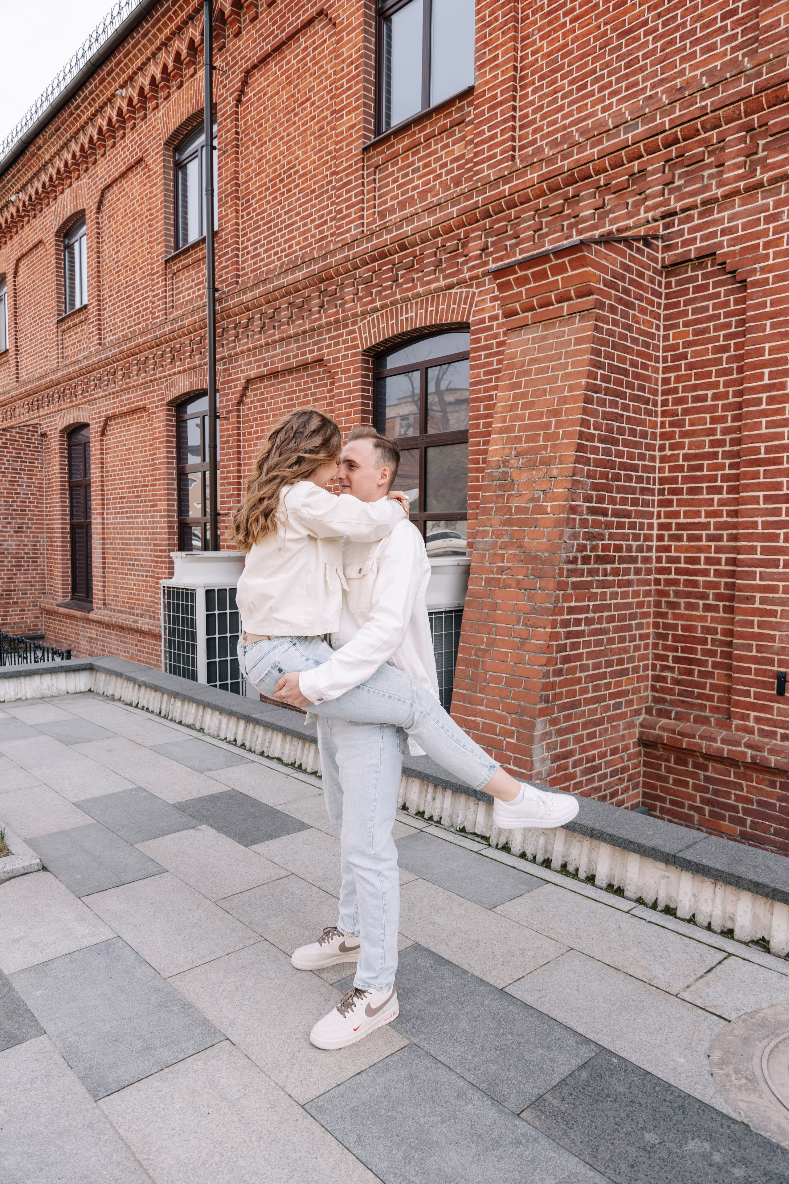 Полина и Ярослав. Главная