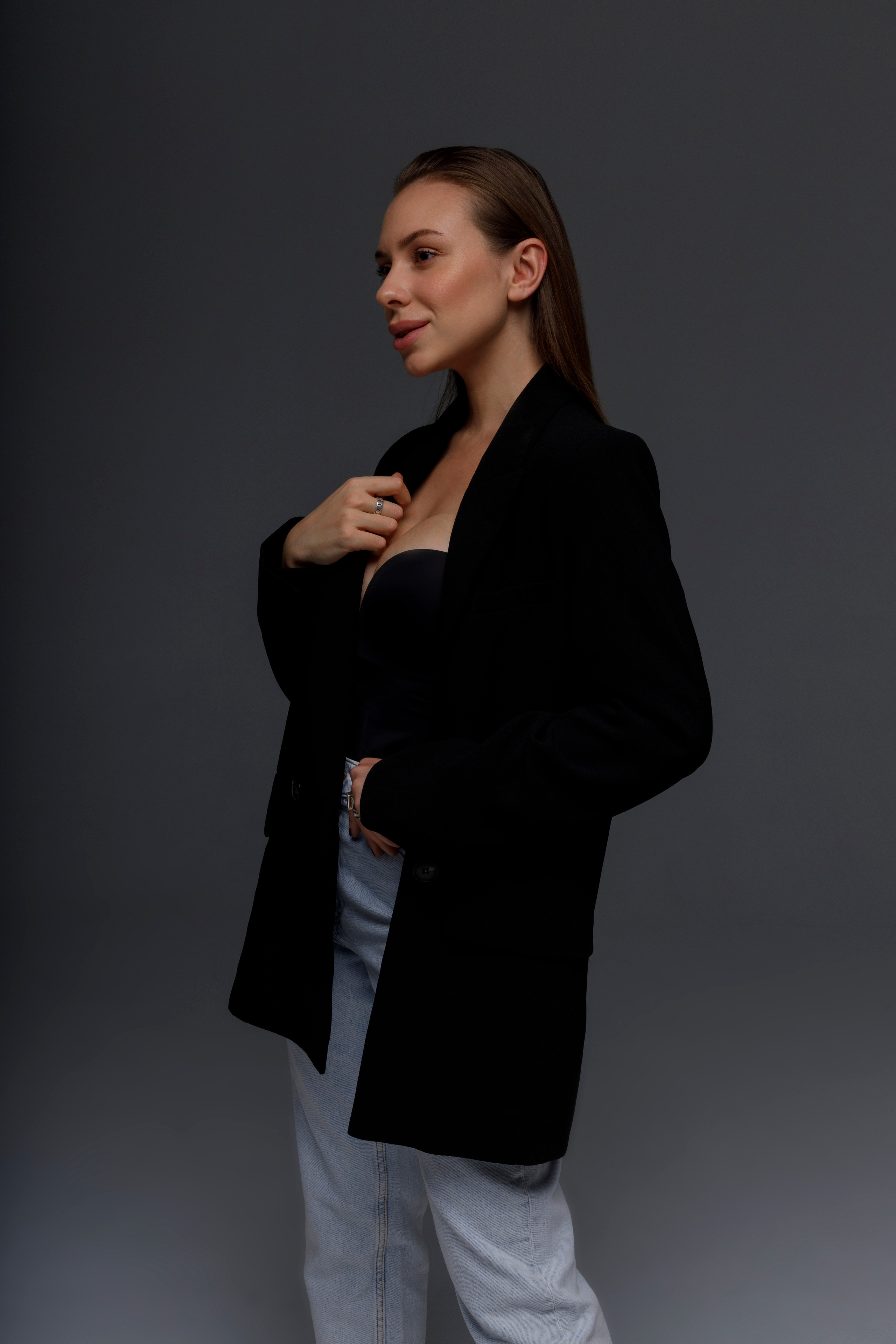 Александра. Главная