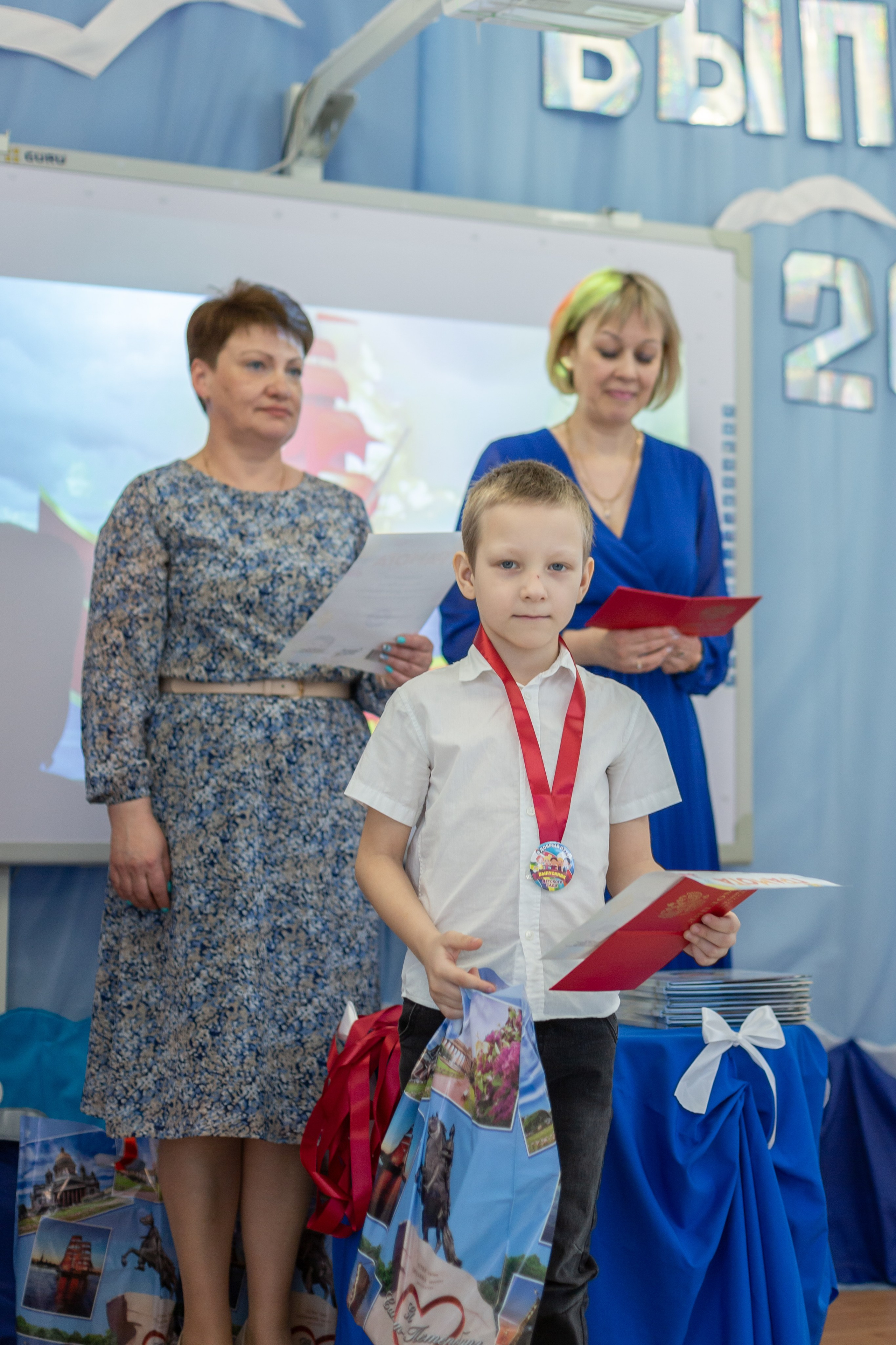 Выпускной ДС № 94_2024 год. Семейный фотограф в Санкт-Петербурге