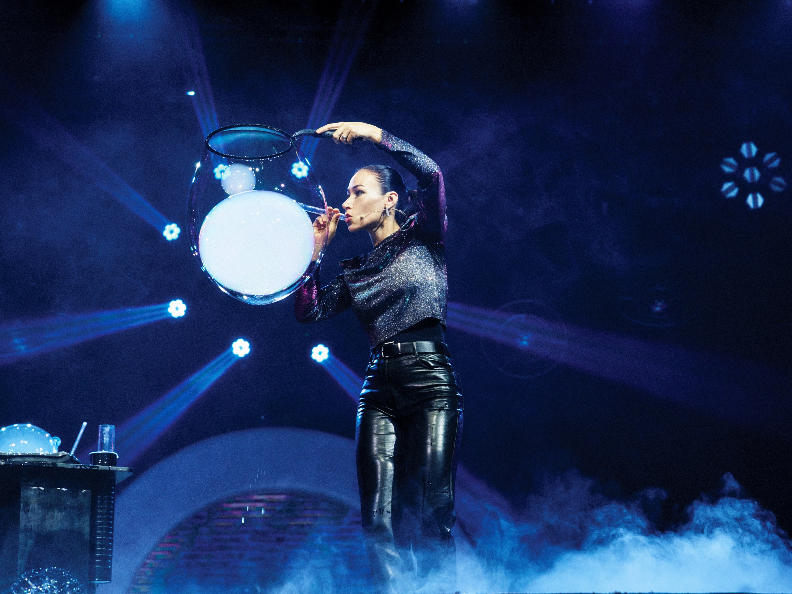 Ozon Bubble Show, Dollywood, Tennessy USA, July — August 2024. Фотограф, визуальный артист, режиссер коротких фильмов в Нови Сад Жанна Тюгай