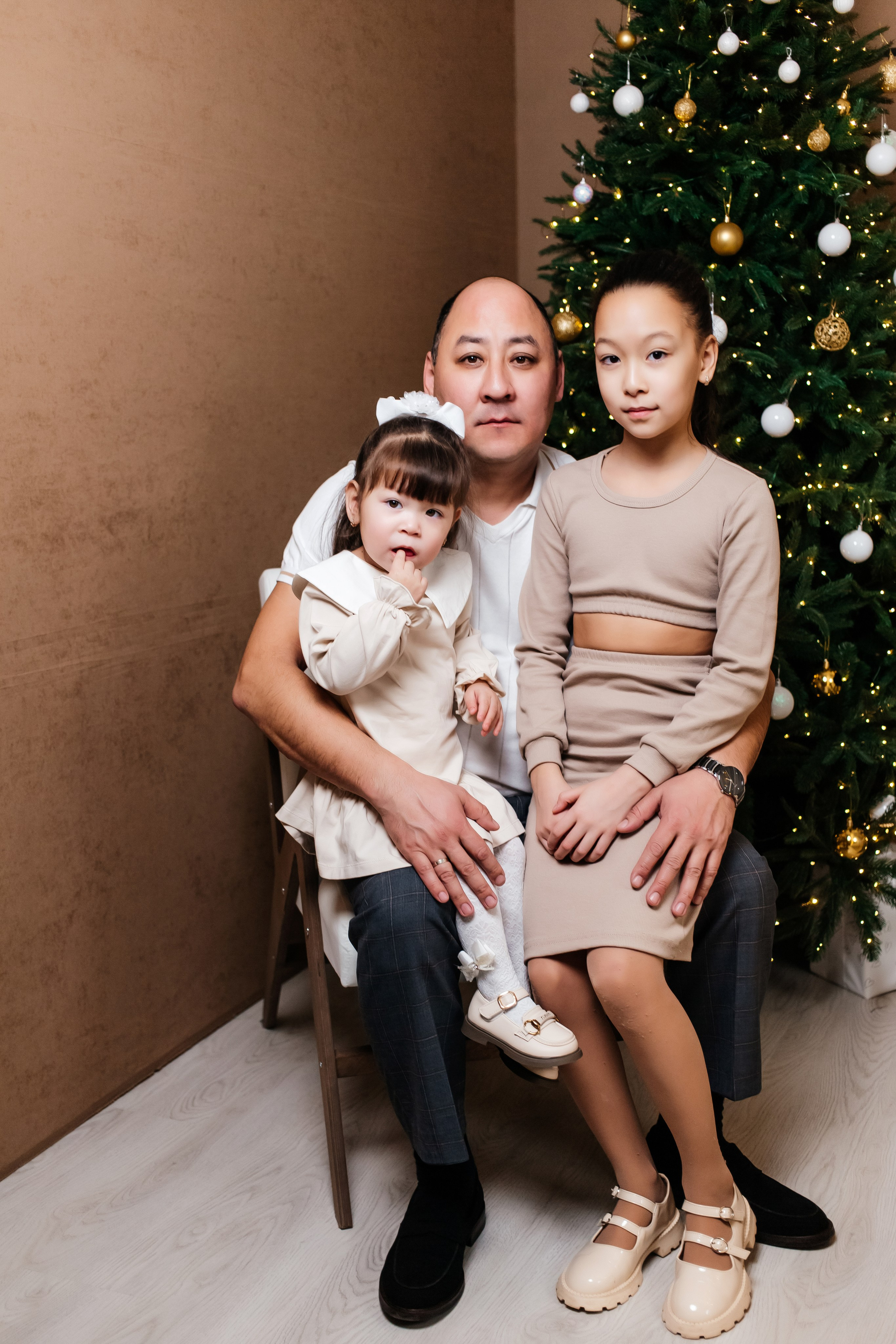 Альмира семейный новый год. Женский фотограф в Оренбурге Ирина Заводчикова