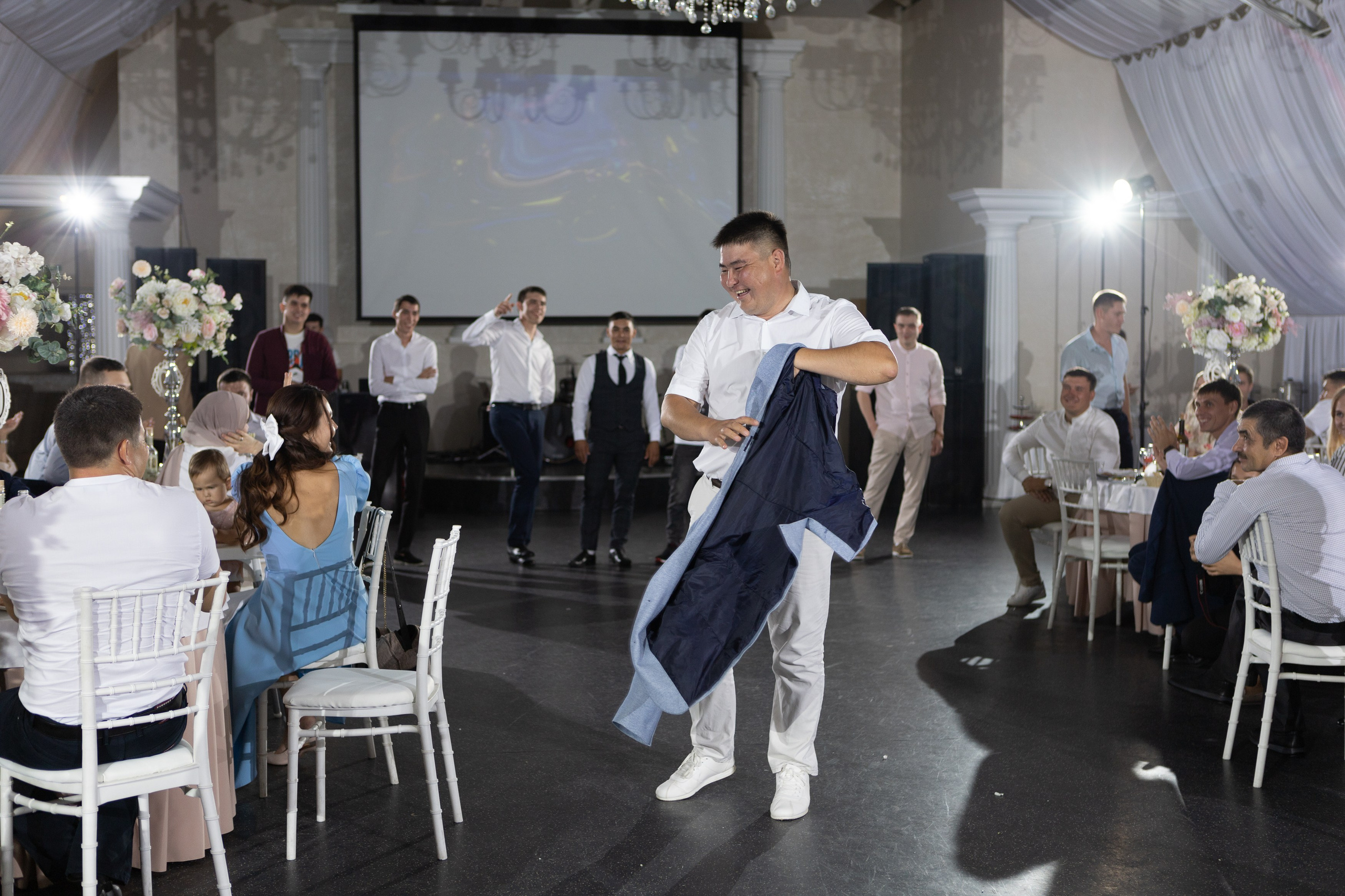 Свадебный фотограф Уфа — Руслан ГабдлисламовЖивые эмоции, красивые кадры, воспоминания на всю жизнь.Работаю по всей Республике Башкортоста. Свадебный фотограф Уфа Руслан Габдлисламов