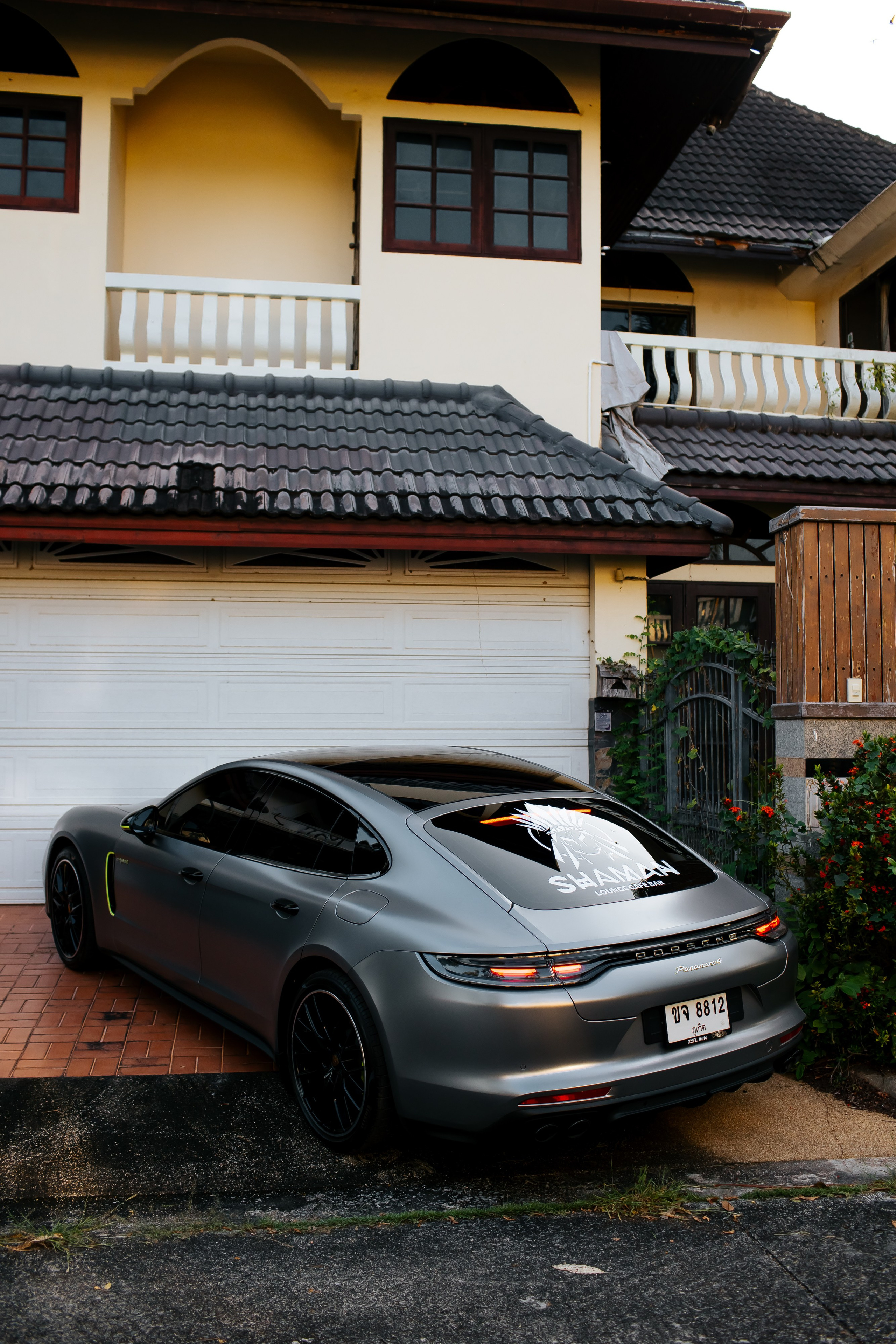 Porsche Panamera. Фотограф в на Пхукете Сергей Войлоков