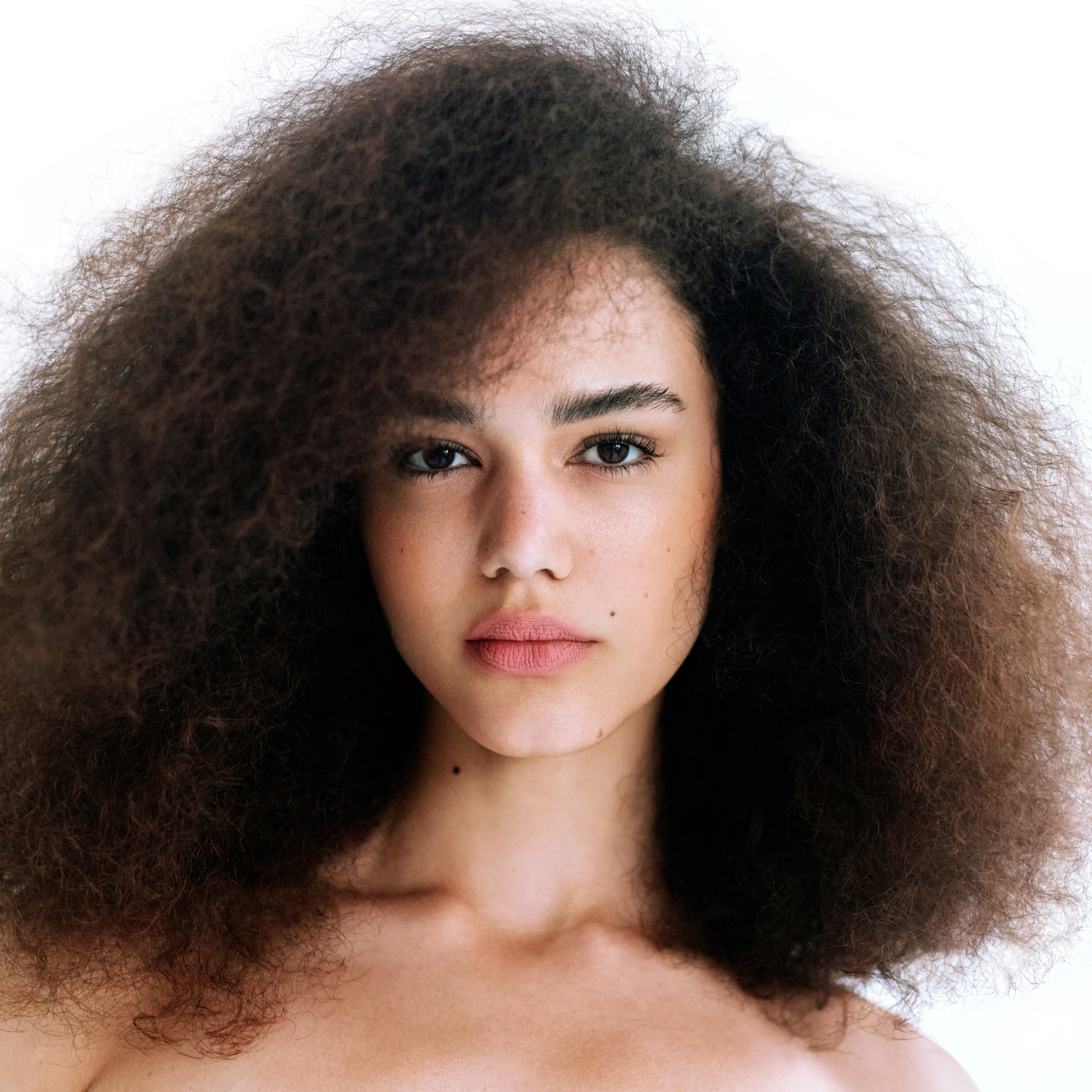 Beauty. Sasha Shu — retoucher and photographer