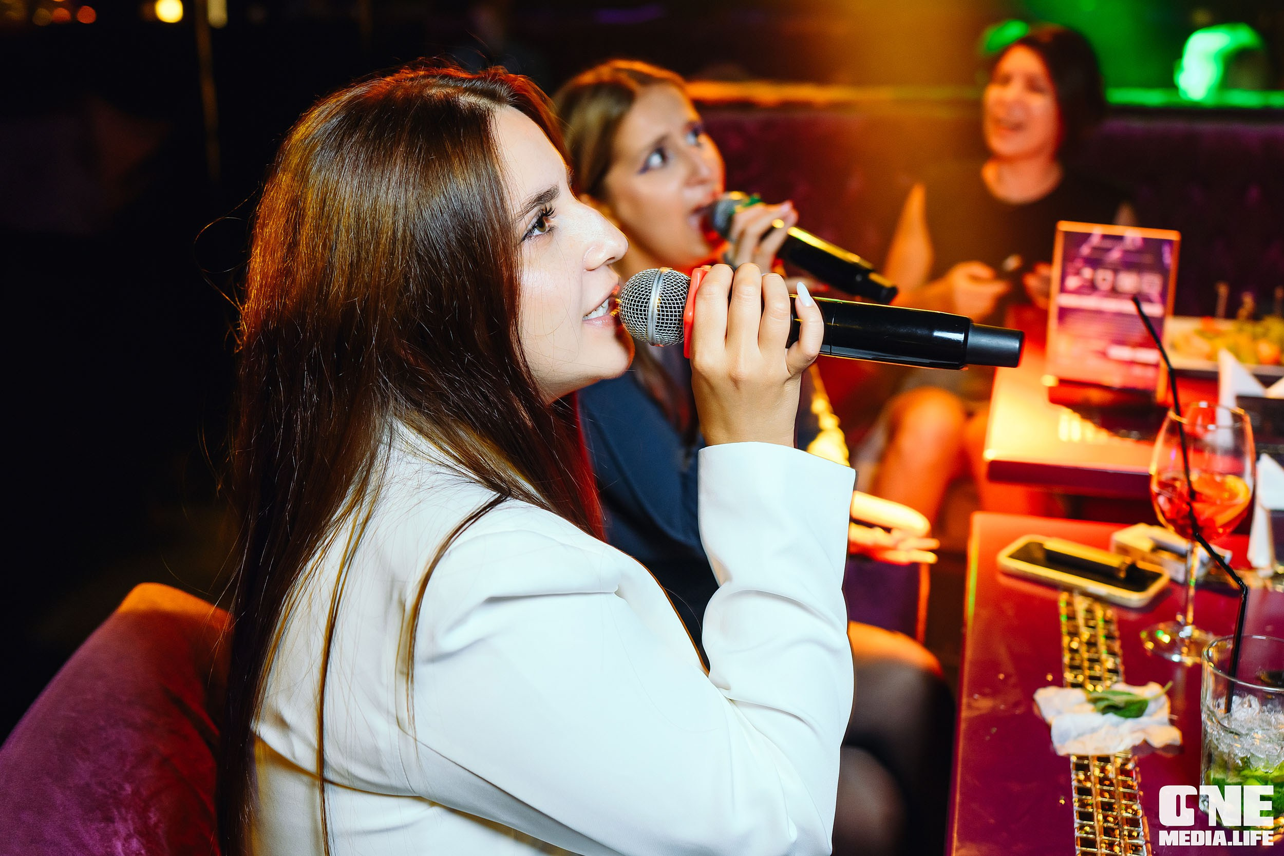 Фоторепортаж из караоке-клуба Эйфория. One Media Life: фоторепортажи, фотоотчеты с мероприятий и заведений