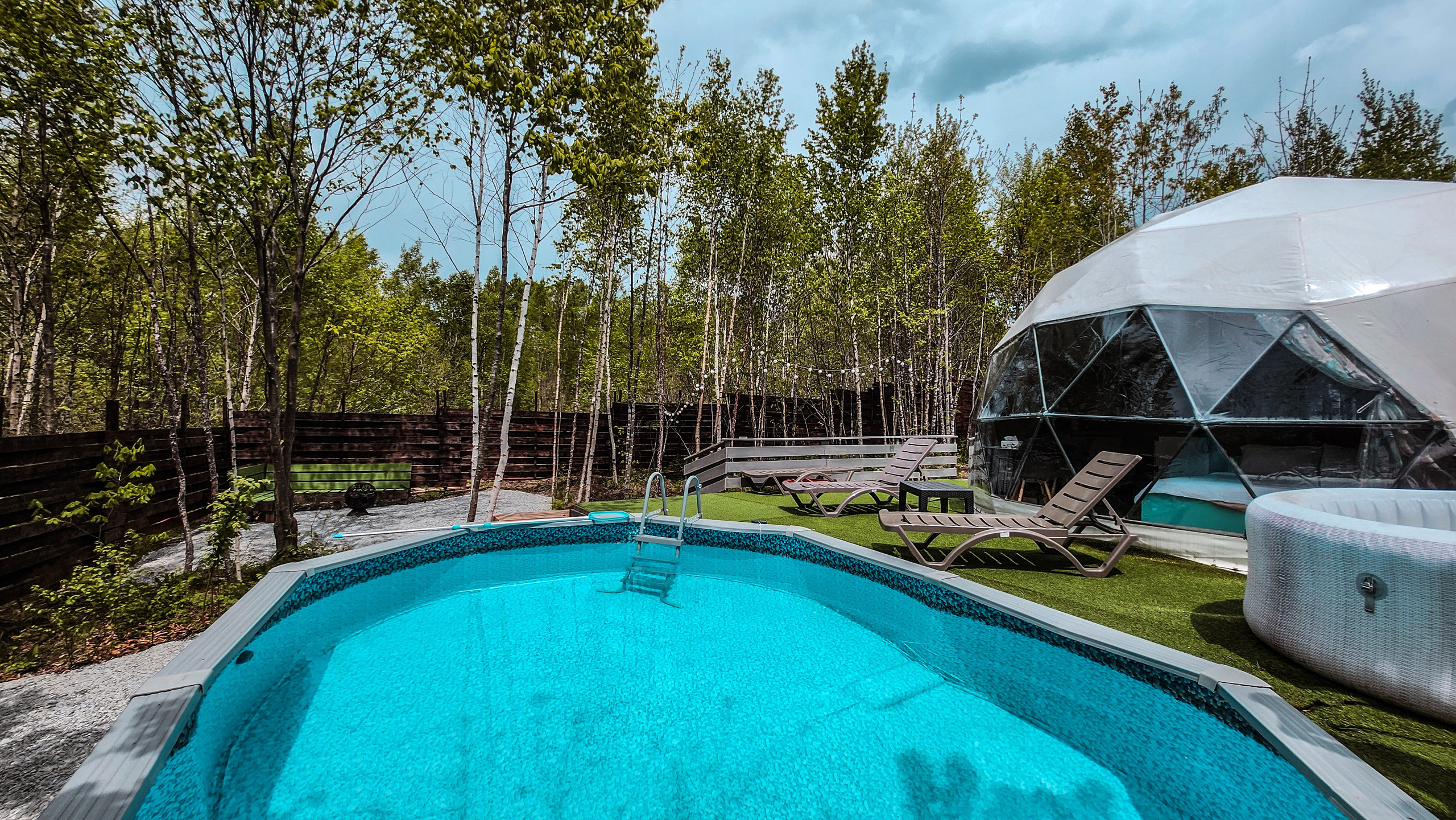 Геокупол фото. Вгости. Посуточная аренда дома во Владивостоке, баня с чаном. Теплый бассейн, геокупол. Аренда дома во Владивостоке, Надеждинском районе