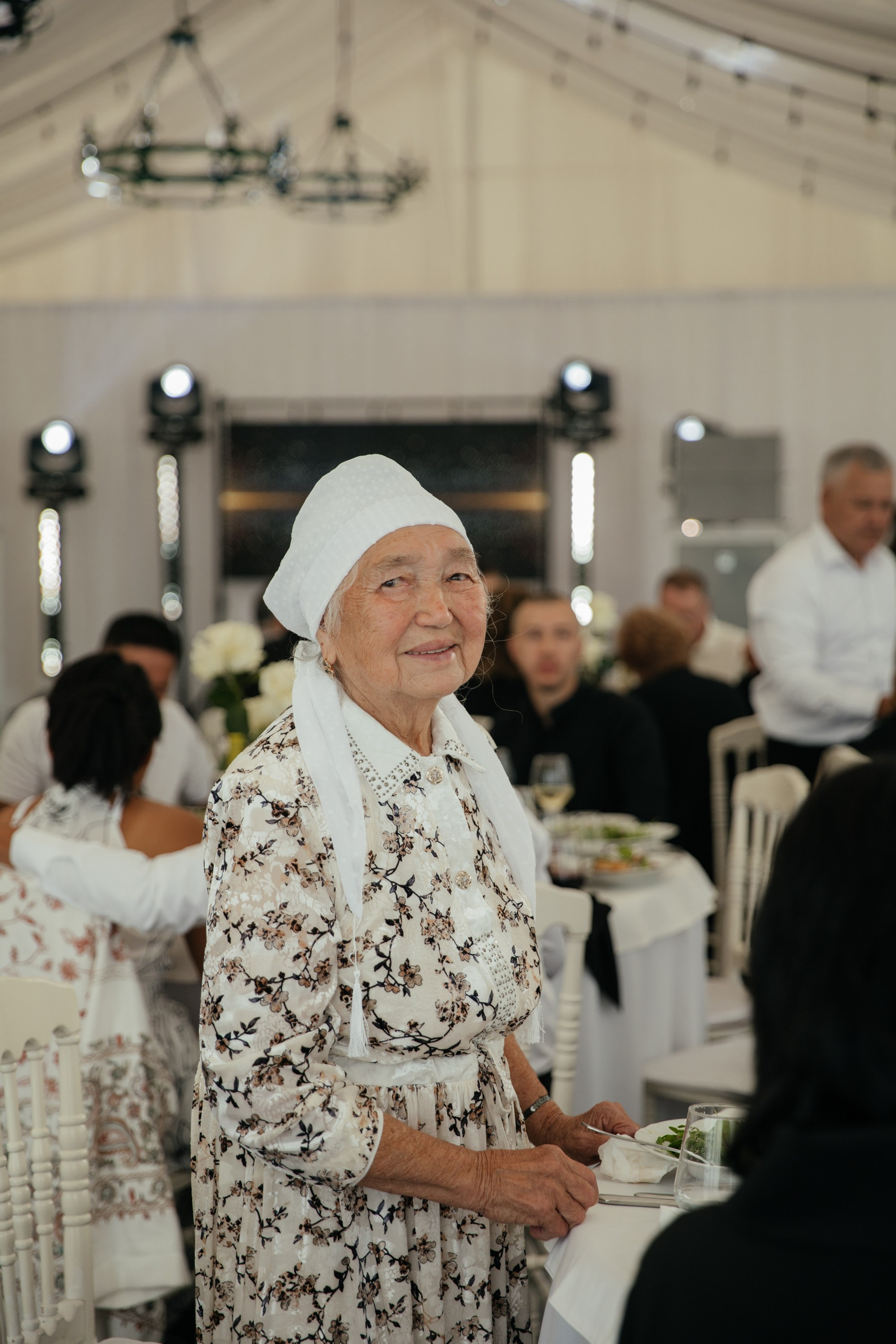 Александр и Адина. Фотограф Барнаул Полина Теплова