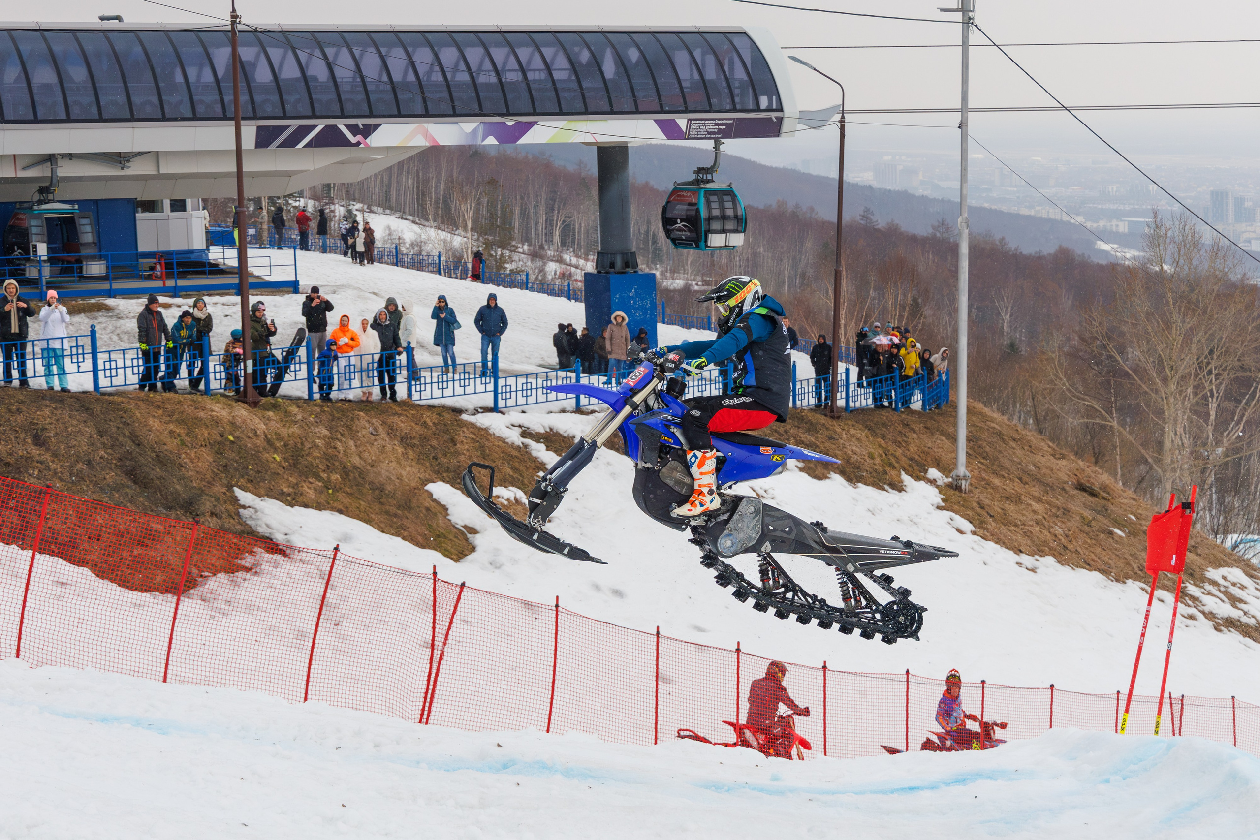 Сноубайк Шоу _ 2026. Свадебный, семейный и репортажный фотограф в Южно-Сахалинске Артур Петросян